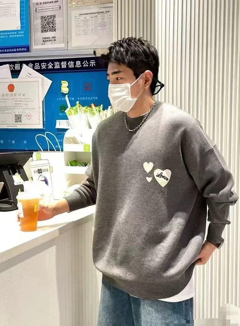 Loewe loewe heart knit wool sweater in gray Size US S / EU 44-46 / 1 - 4 Thumbnail