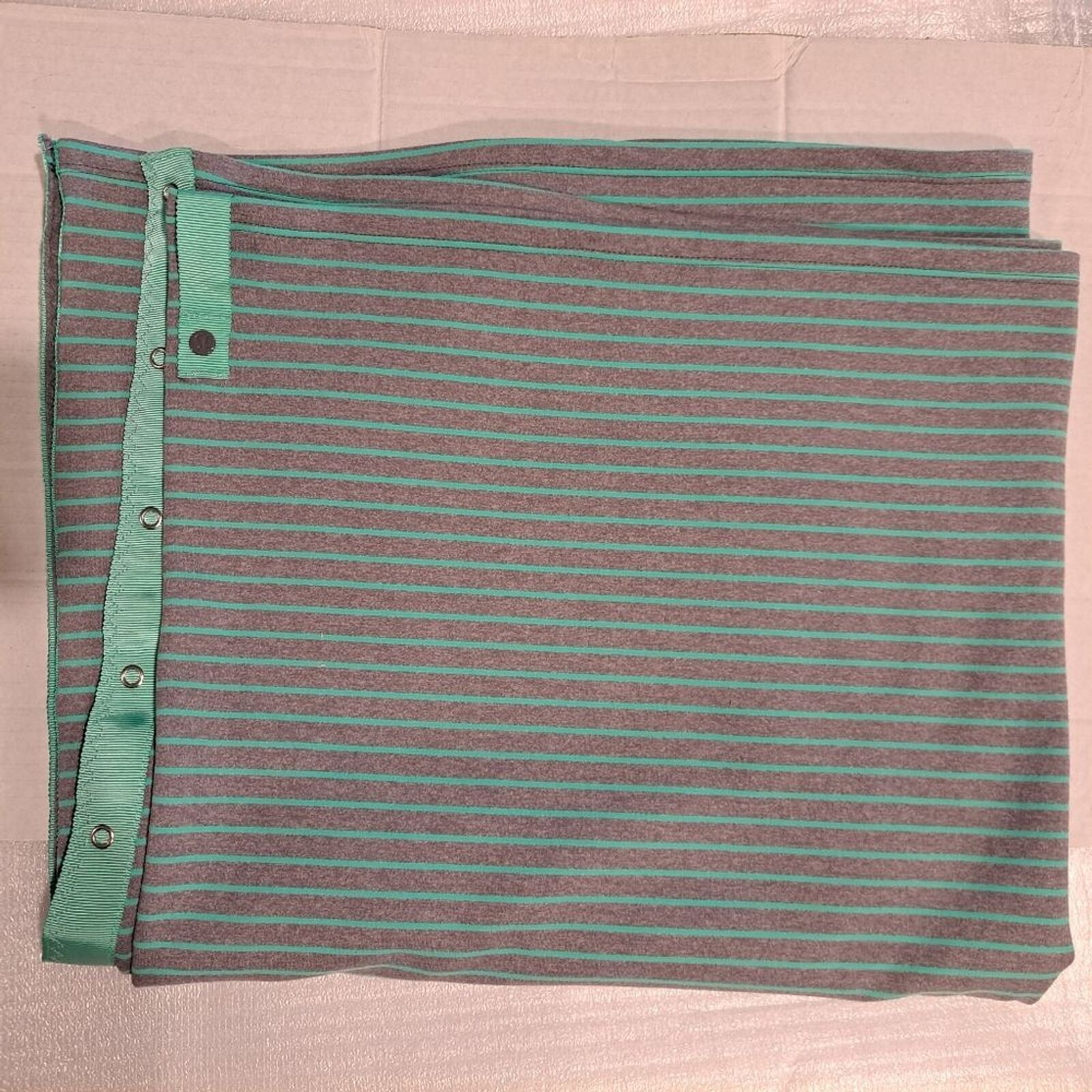 Lululemon Lululemon Vinyasa Scarf Wrap Gray Mint Green Stripes Snaps Size ONE SIZE - 11 Thumbnail