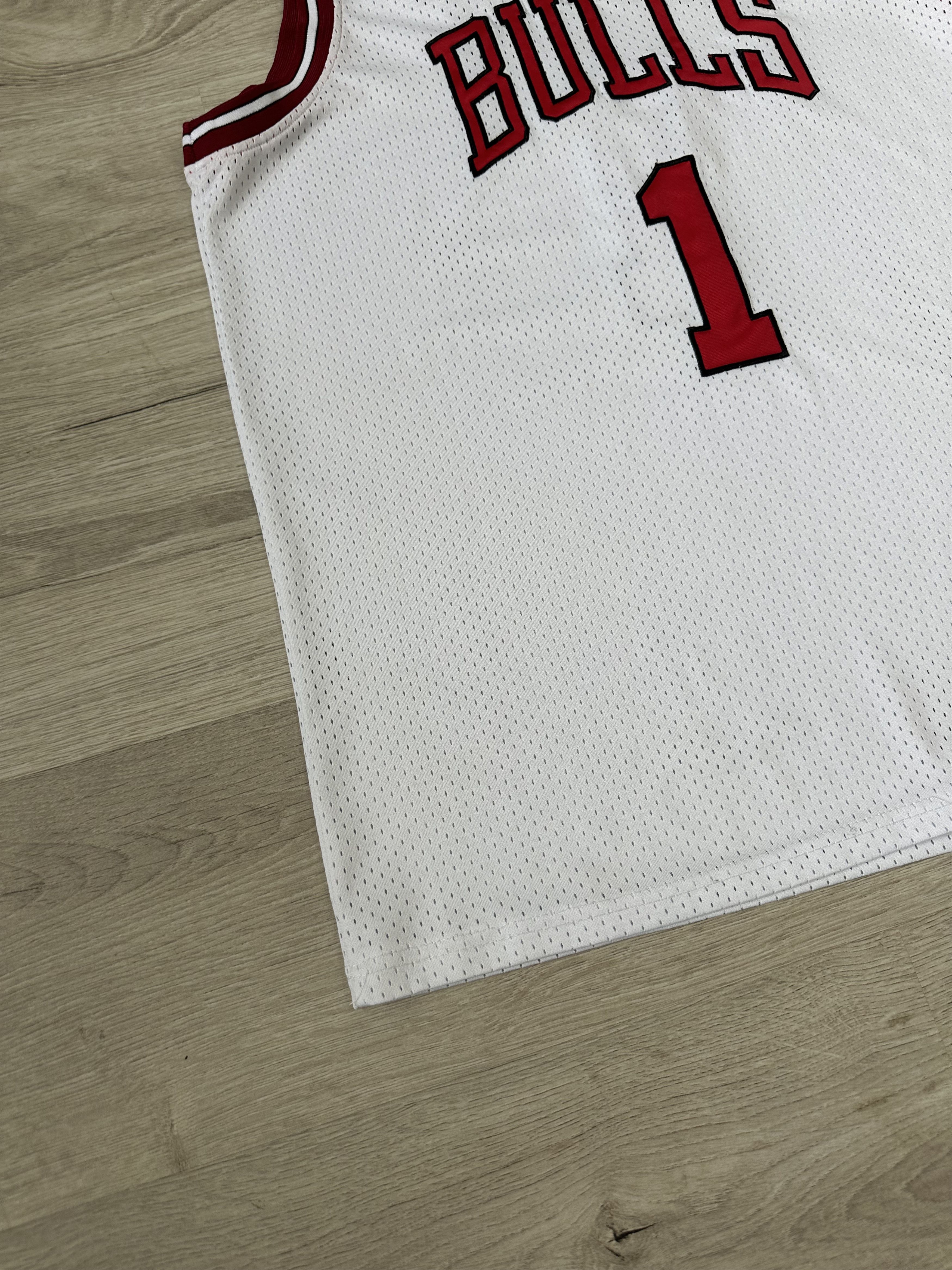 NBA MENS Y2K NBA SHIRT CHICAGO BULLS Size US M / EU 48-50 / 2 - 4 Thumbnail