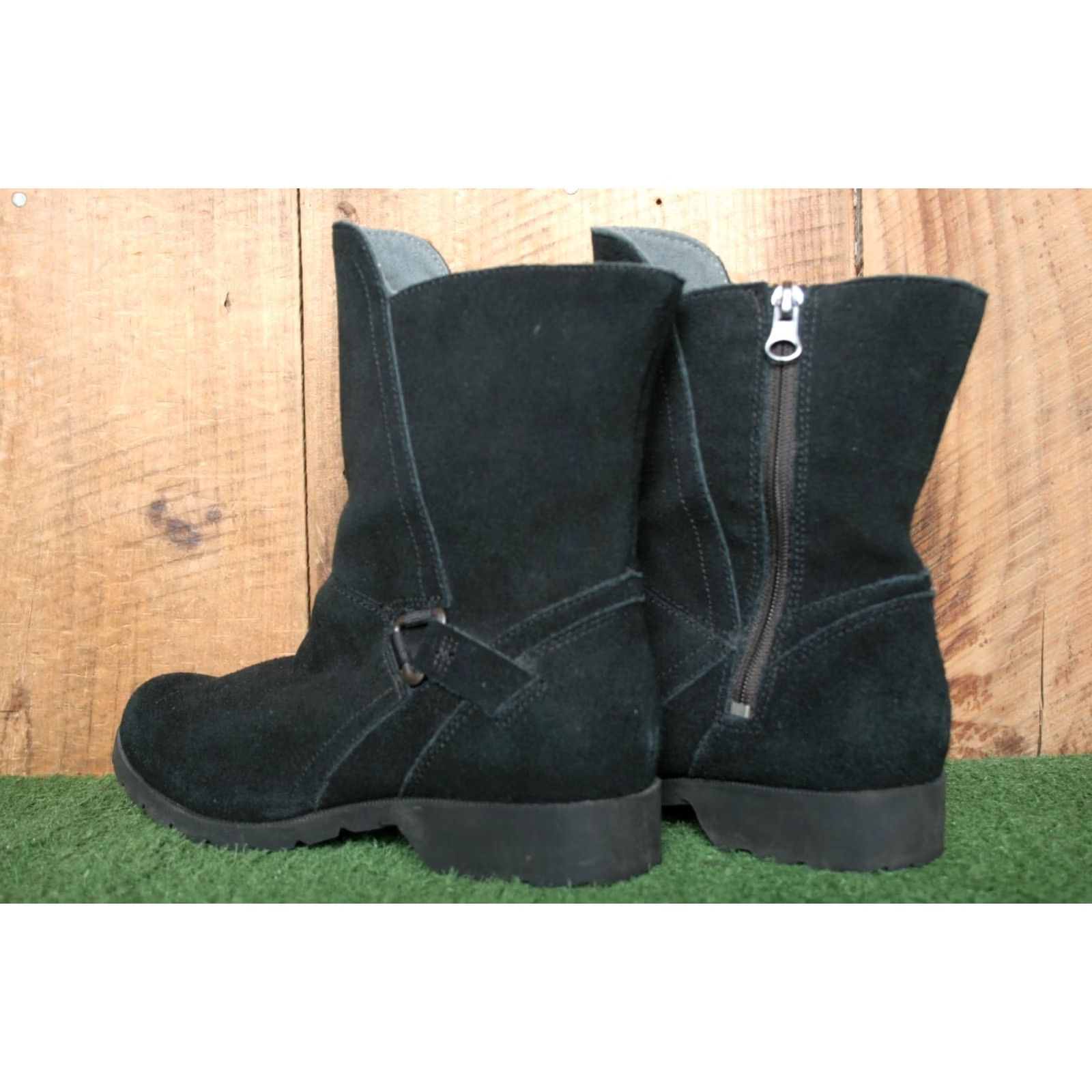 Teva VINTAGE Teva Segundo Mid Black Suede Moto Boots Women Sz. 7 Moto Boots Women Black Suede Teva Segundo Mid Womens Size 7 Size US 5 / IT 35 - 3 Thumbnail