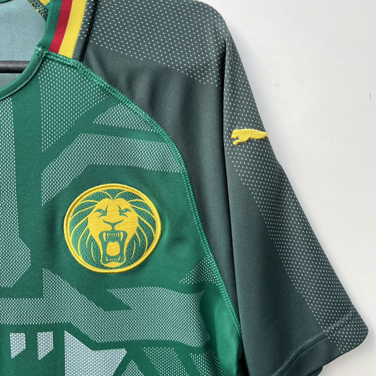Puma Puma FC Cameroun 2018 2019 Soccer Jersey football t shirt Size US M / EU 48-50 / 2 - 3 Thumbnail