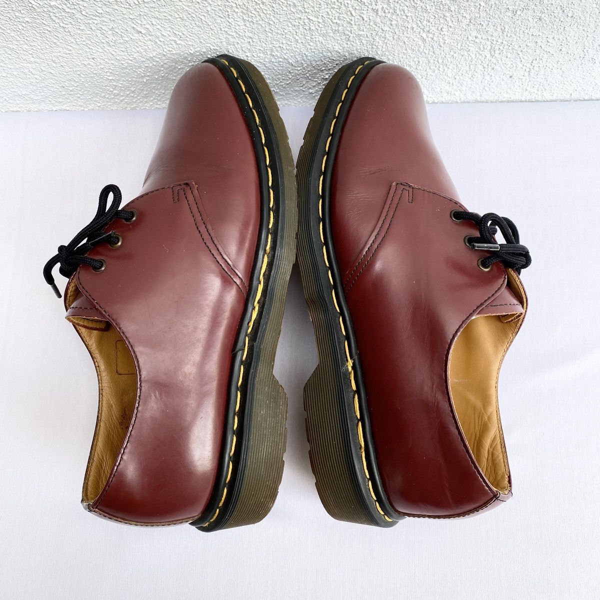 Other DR.MARTENS '1461' Low-Cut 3-Eyelet Cherry Red ENGLAND Size US 9 / EU 42 - 4 Thumbnail