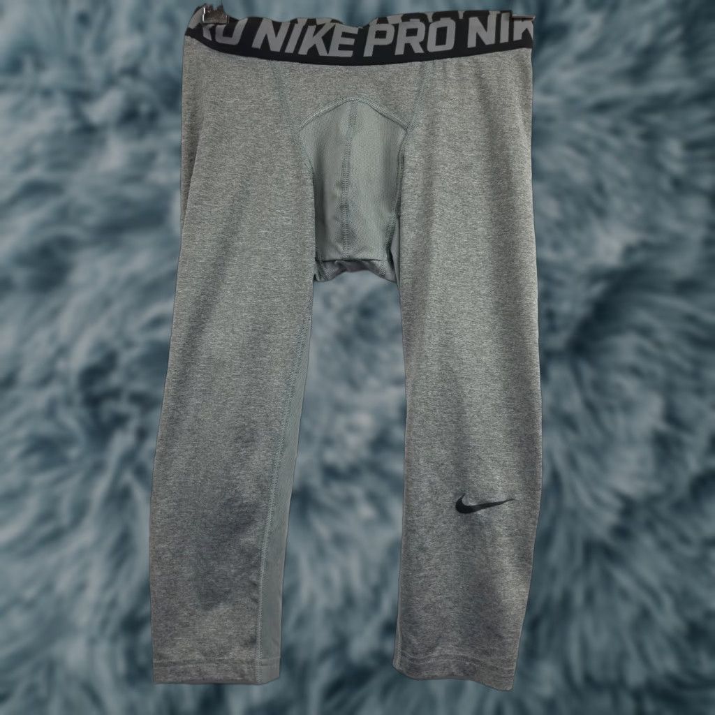 Nike Gray Nike Pro Compression Capri Pants Cropped Mens S Small Polyester Activewear Compression Nike Pro Grayscale Size US 29 - 1 Thumbnail