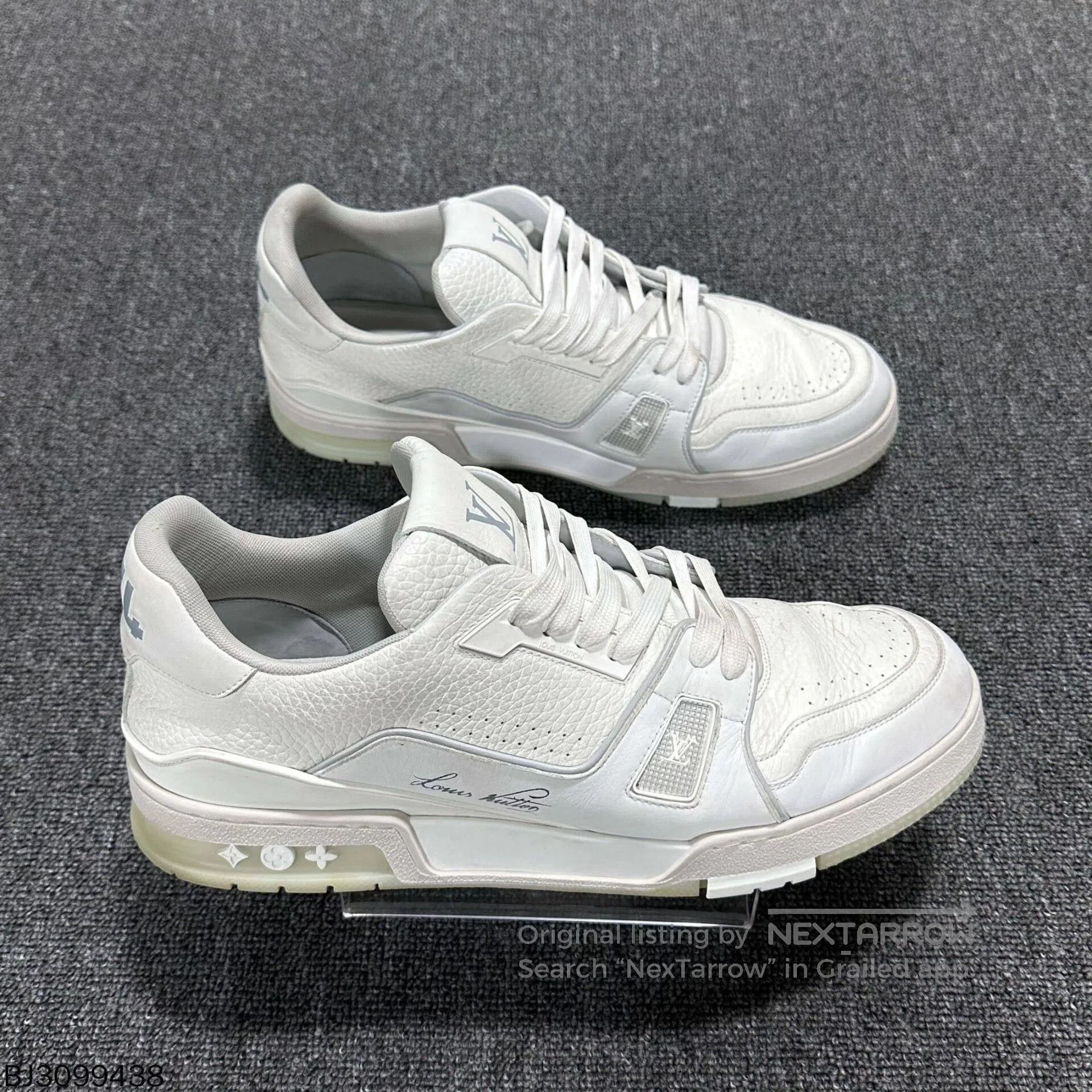 Louis Vuitton white LV trainer sneakers for casual style. Size US 10.5 / EU 43-44 - 5 Thumbnail
