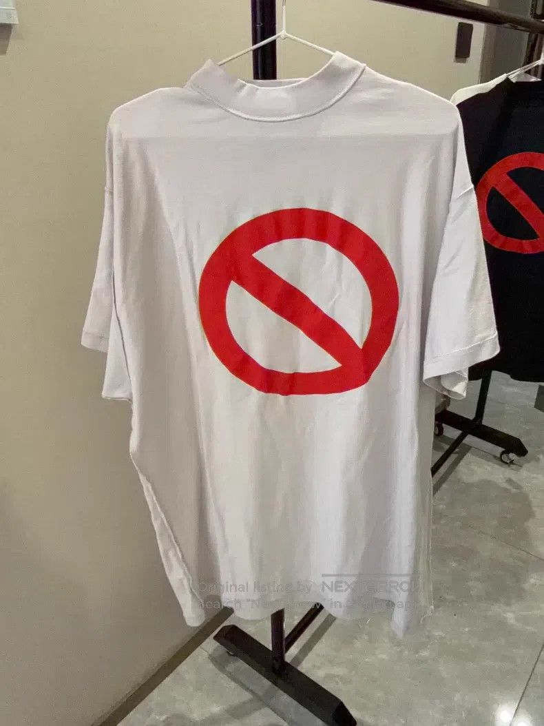 Balenciaga Balenciaga White T-Shirt Size US S / EU 44-46 / 1 - 1 Thumbnail