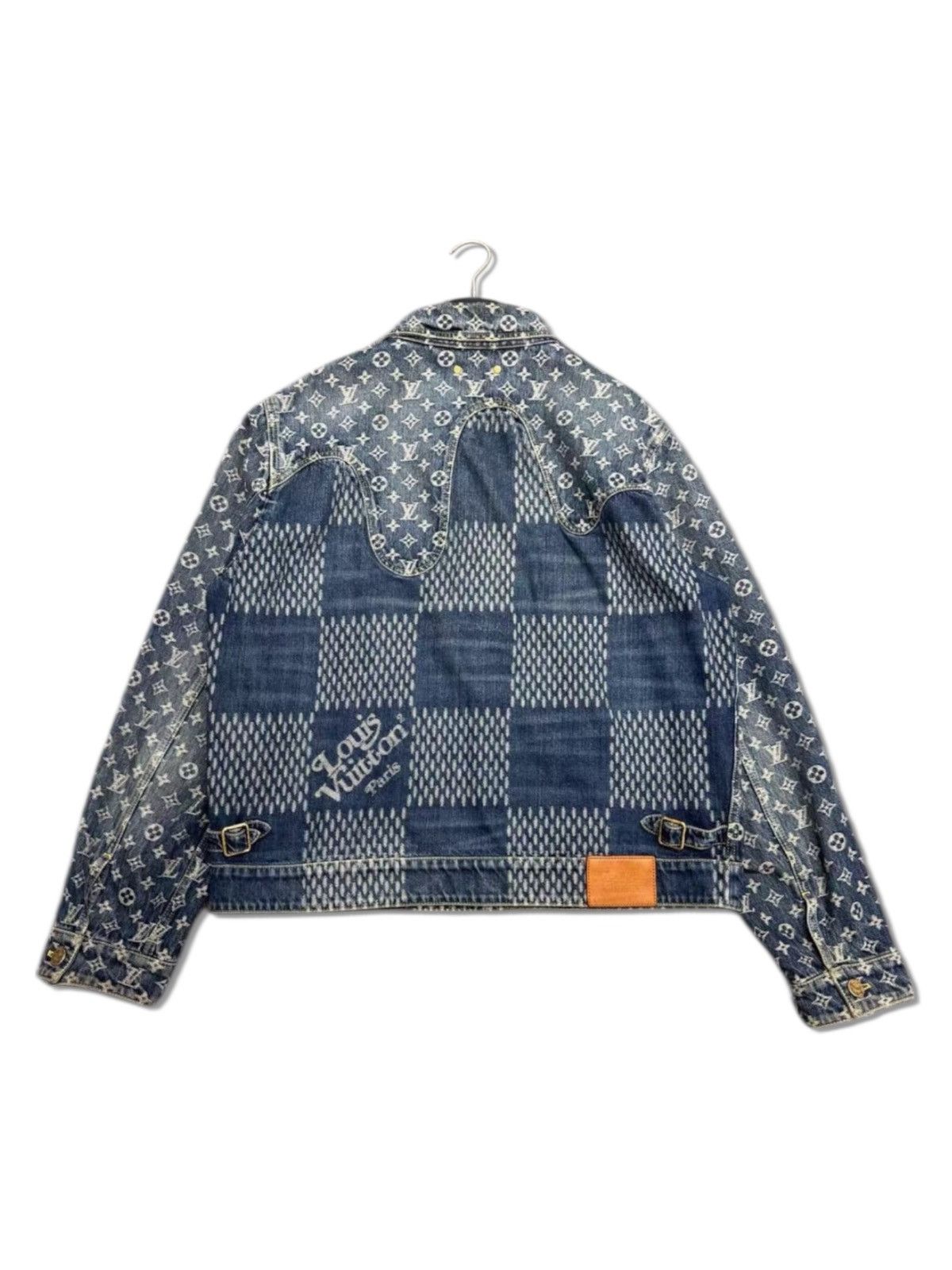 Louis Vuitton × Nigo Louis Vuitton x Nigo 54 Patchwork Monogram Denim Jacket Size US L / EU 52-54 / 3 - 2 Thumbnail