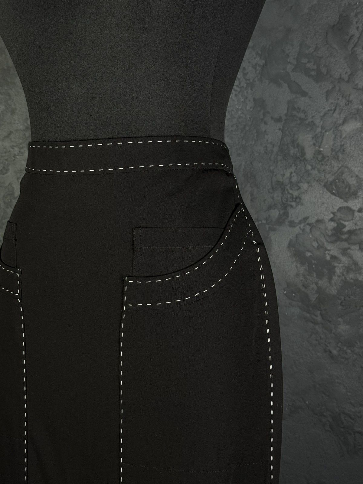 Burberry Women's BURBERRY London Skirt Luxury Size 38 Size 27" / US 4 / IT 40 - 5 Thumbnail
