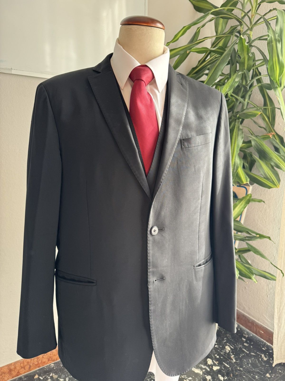 Pal Zileri Pal Ziler Black suit 52 three pieces Size 52R - 1 Thumbnail