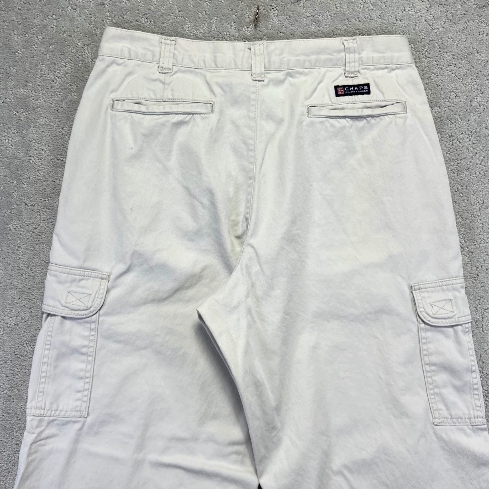 Ralph Lauren VINTAGE Chaps Ralph Lauren Cargo Pants Mens 33x32 White Beige Cotton Cargo Pocket Zipper Y2k 90s Style Workwear Casual Regular Mens Size US 33 - 7 Thumbnail