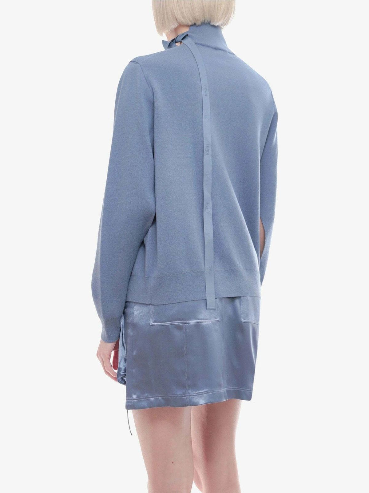 Fendi o1y0925 Turtleneck Sweater in Pastel Blue Size M / US 6-8 / IT 42-44 - 4 Thumbnail