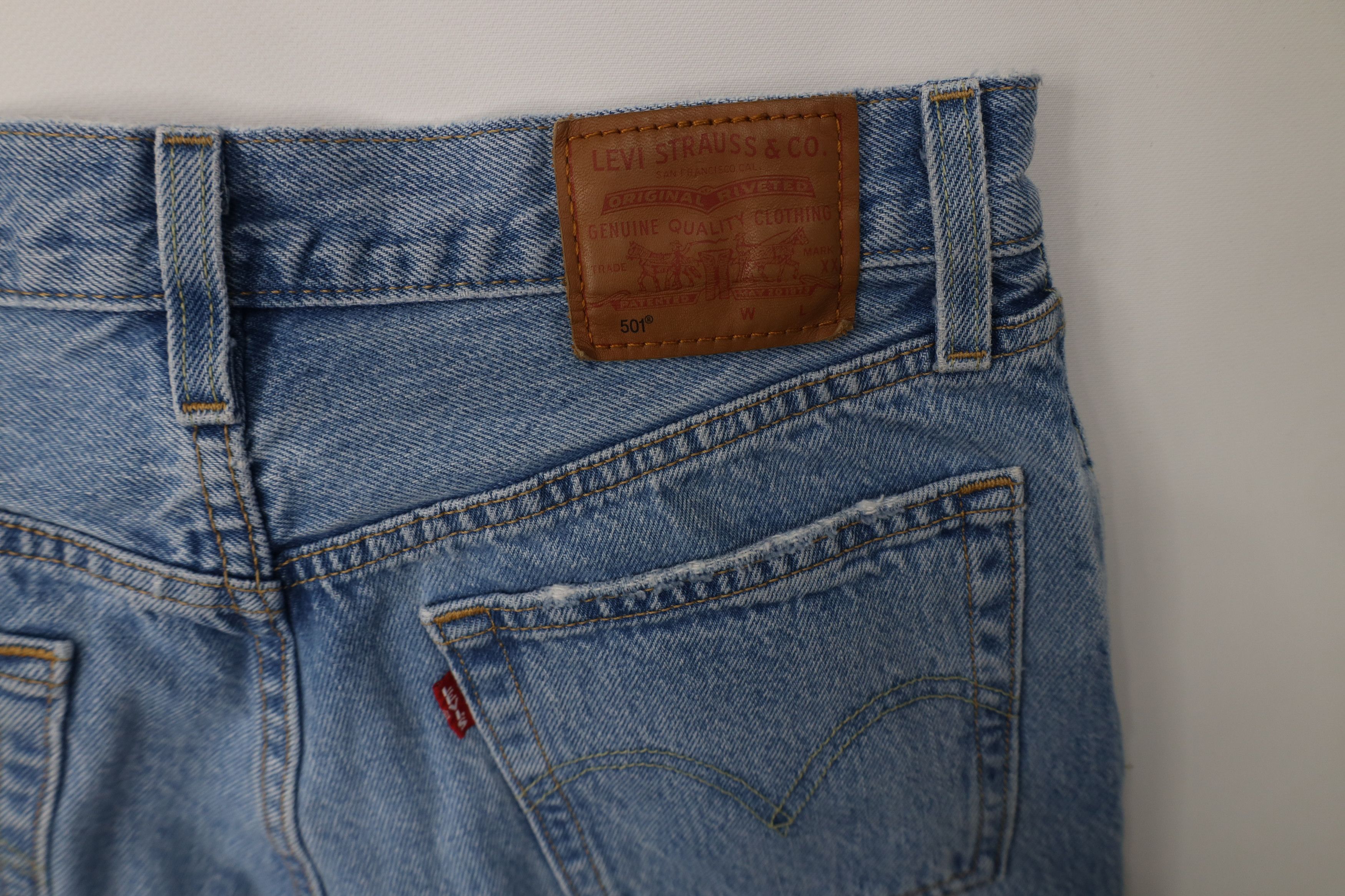 Levi's Vintage Y2K Levis 501xx Premium Original Straight Leg Jeans Size 27" / US 4 / IT 40 - 14 Thumbnail