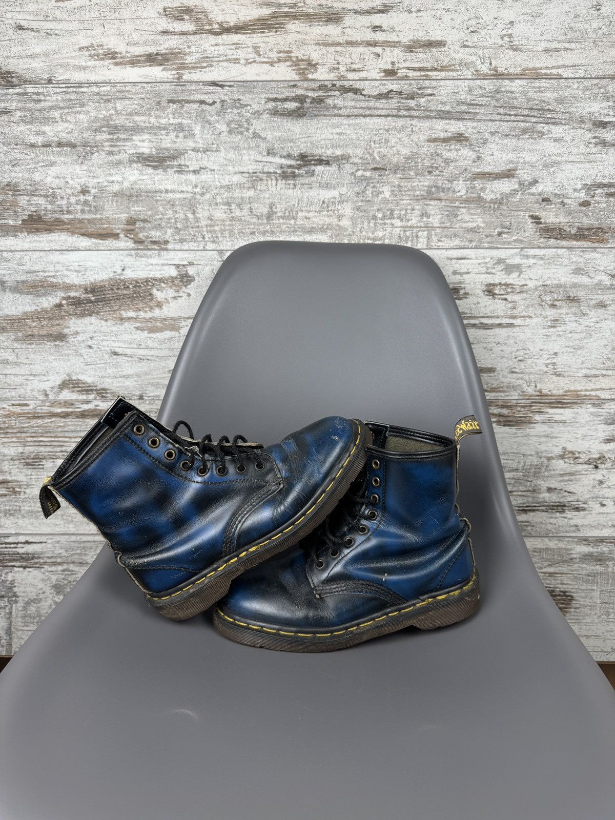 Dr. Martens × Vintage Women’s Vintage Dr.Martens sneakers hi top leather England Size US 7 / IT 37 - 3 Thumbnail