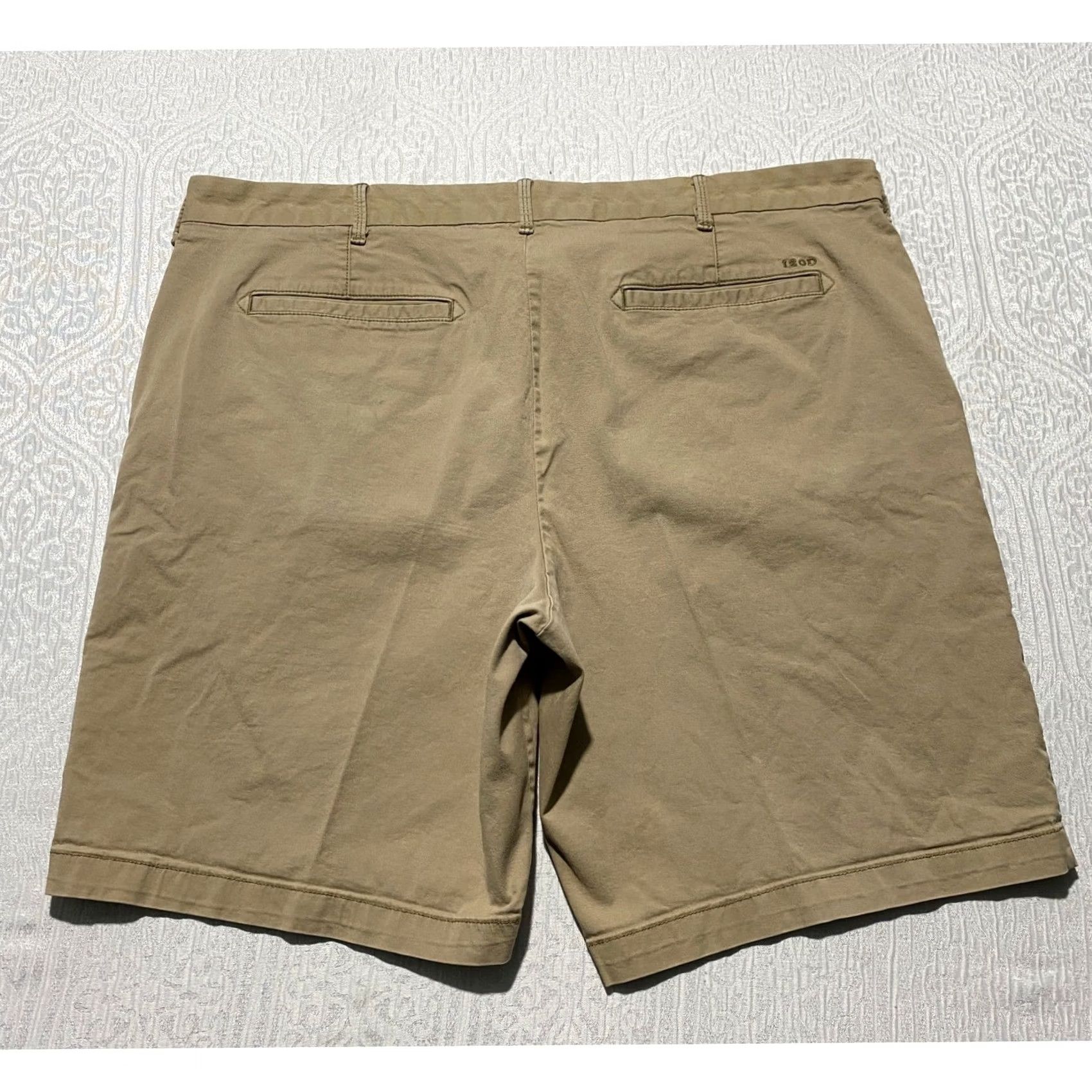 Izod IZOD Chino Shorts Regular 40 Mens Khaki Tan Stretch Cotton Breathable Zip Fly Pockets Embroidered Logo Solid Golf Casual Summer Size US 40 / EU 56 - 2 Thumbnail