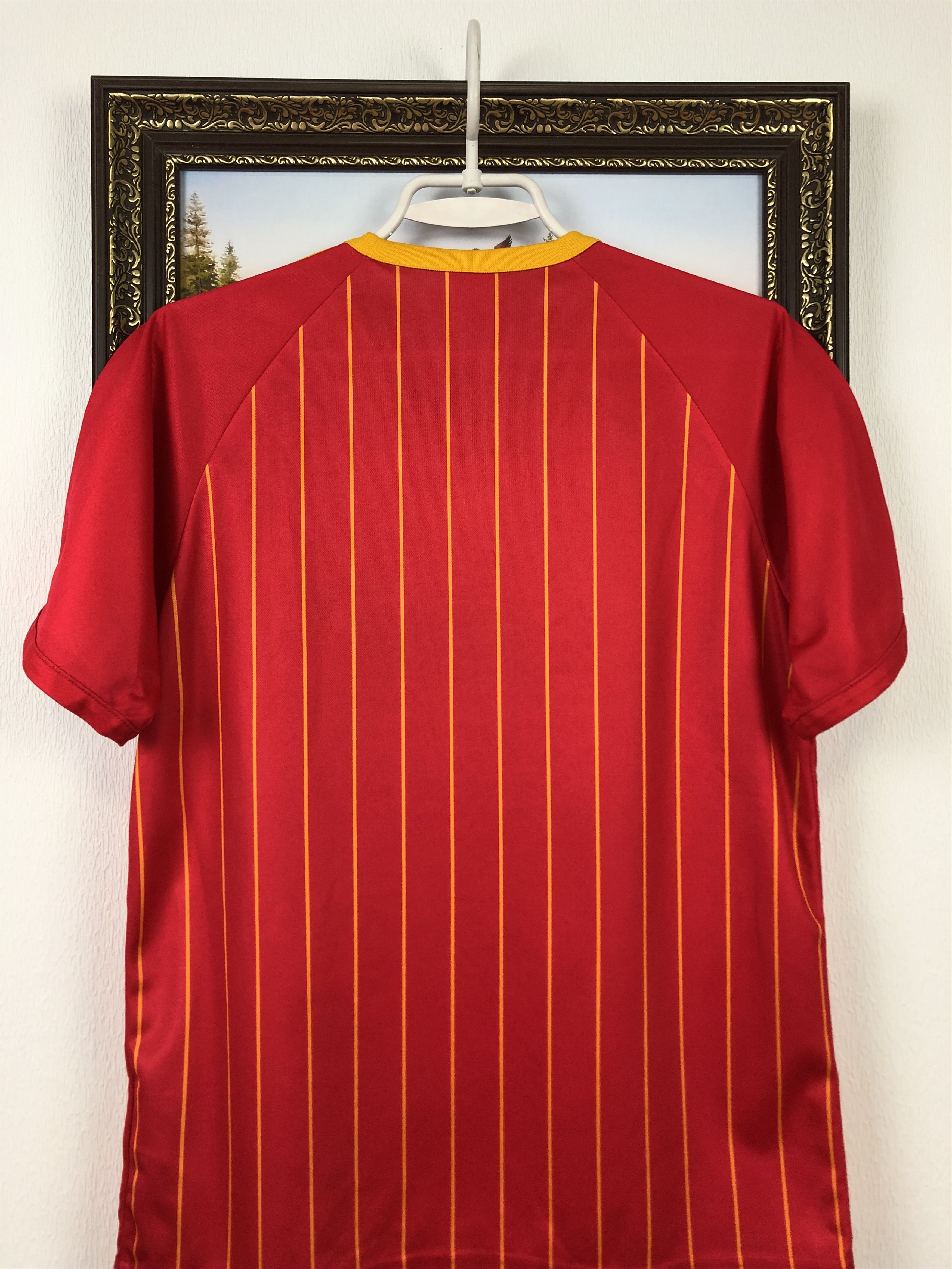 Adidas Spain Home football shirt 2005 Soccer Adidas Jersey Rare Size US S / EU 44-46 / 1 - 14 Thumbnail