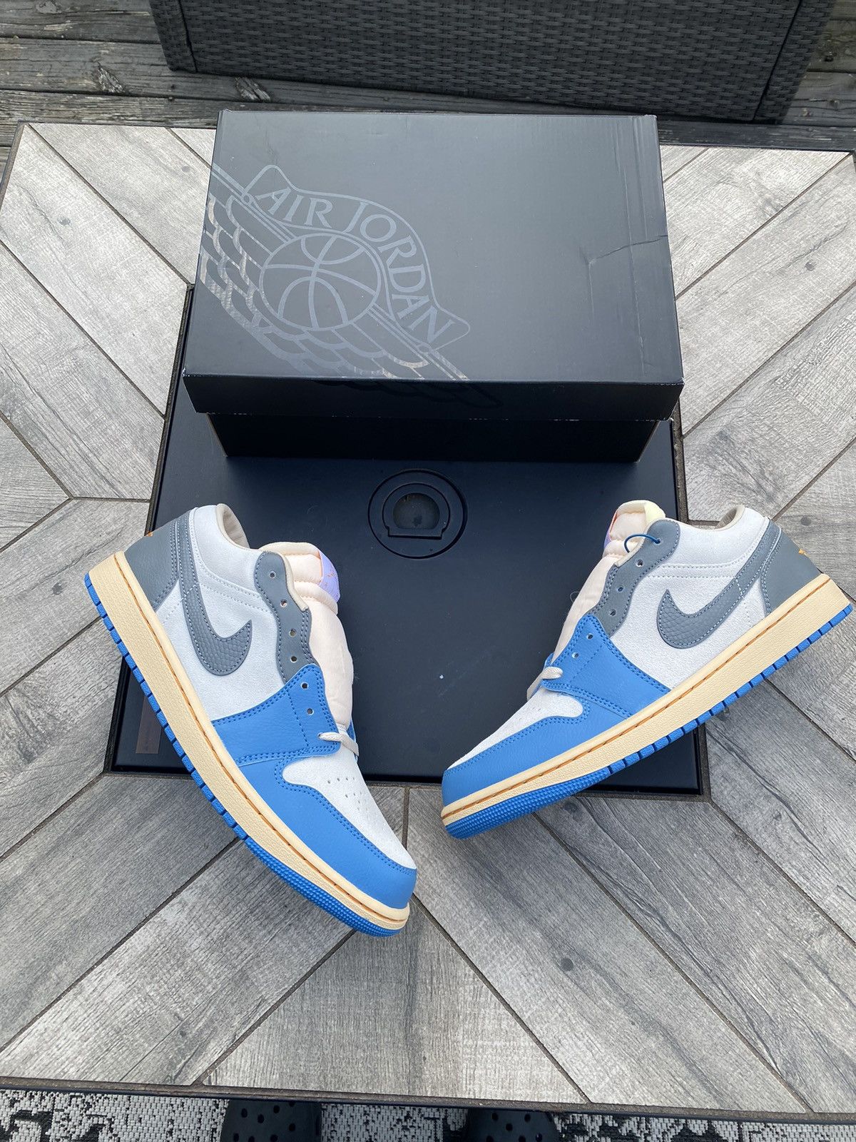 image of Tokyo 96 Low 1 Shoes in Blue, Men's (Size 10)