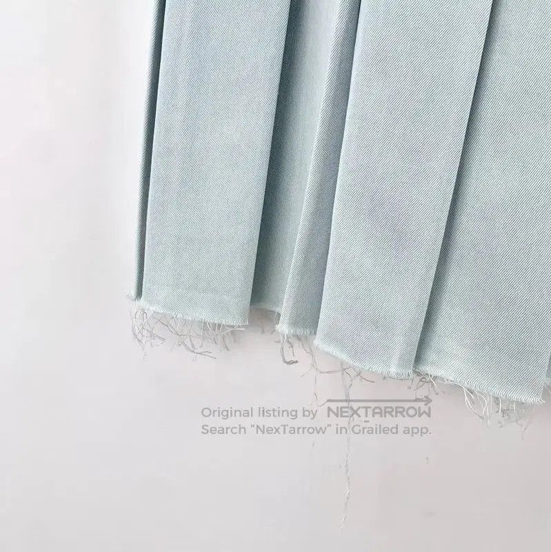 Miu Miu Miu Miu Light Blue Cotton Pleated Skirt . Size 23" - 4 Thumbnail