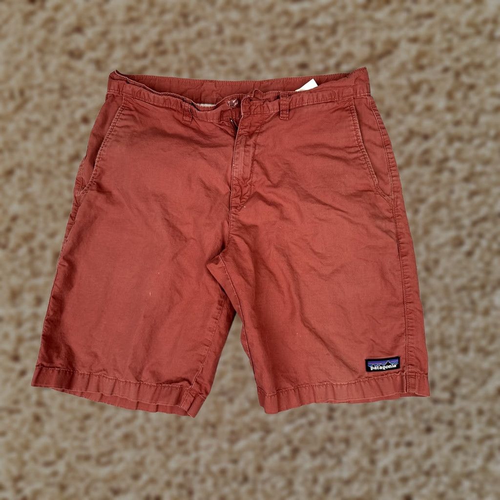 Patagonia Patagonia Shorts Mens 30 Brown Red Organic Cotton Hemp Chino 8 Inseam Casual Size US 30 / EU 46 - 1 Thumbnail