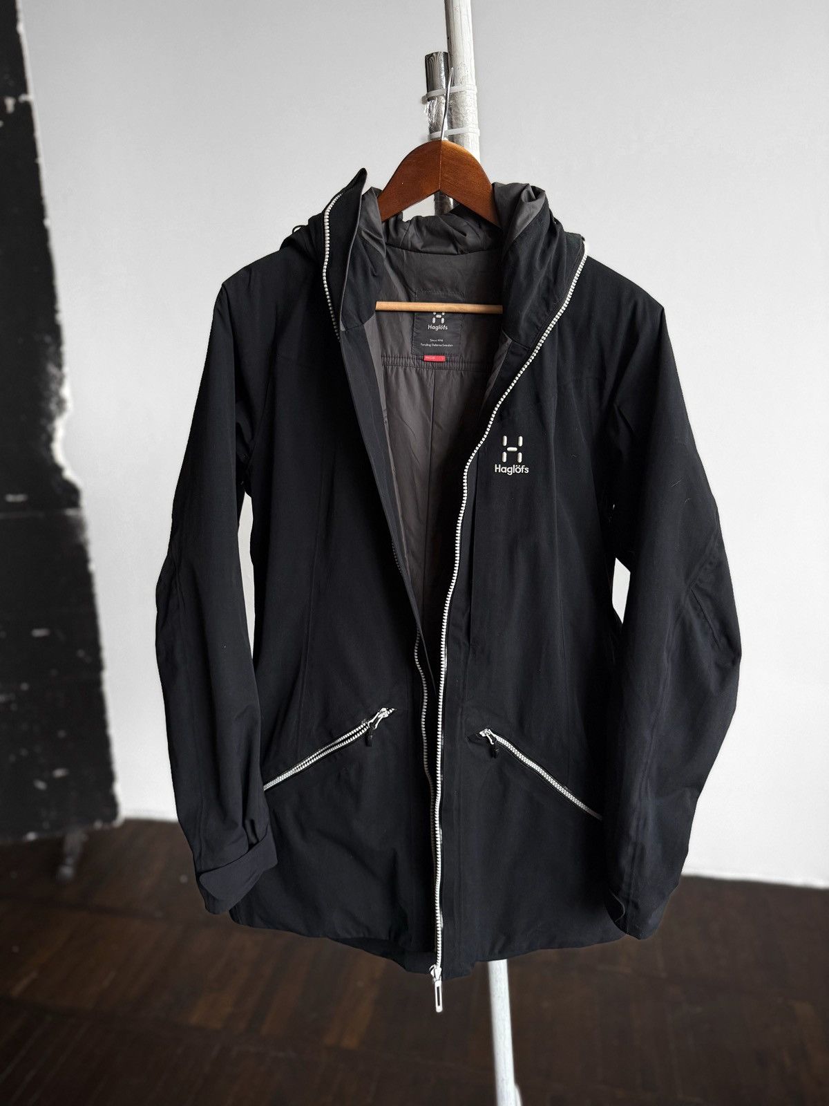 Haglofs Haglofs Womens Niva Insulated Parka Black Shell Zip Jacket Size L / US 10 / IT 46 - 1 Thumbnail
