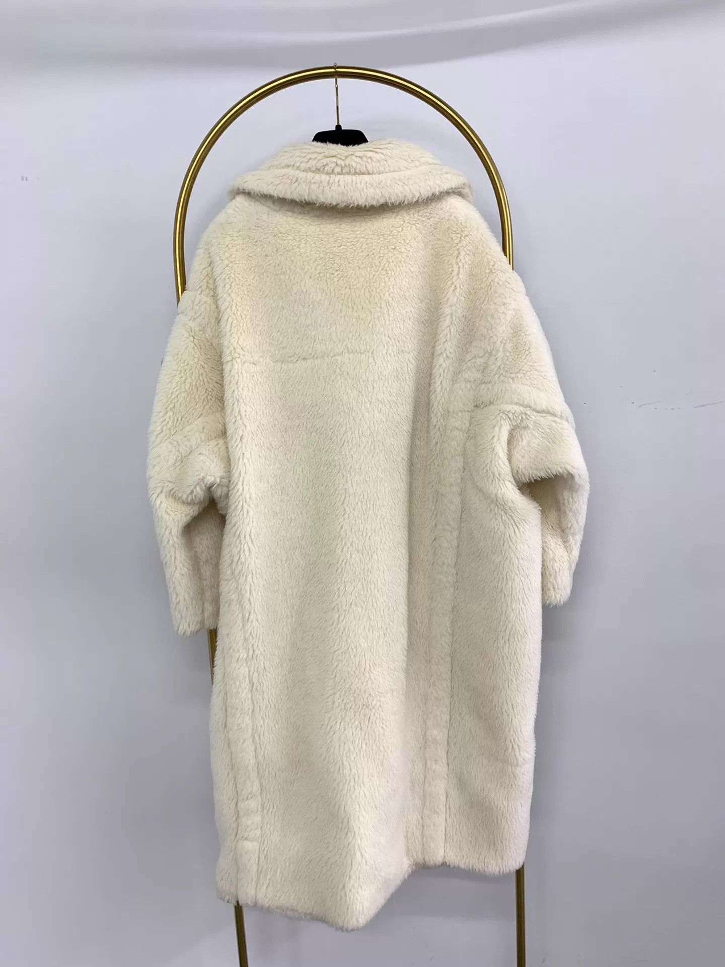 Max Mara MaxMara White Long Teddy Coat XS Size XS / US 0-2 / IT 36-38 - 3 Thumbnail