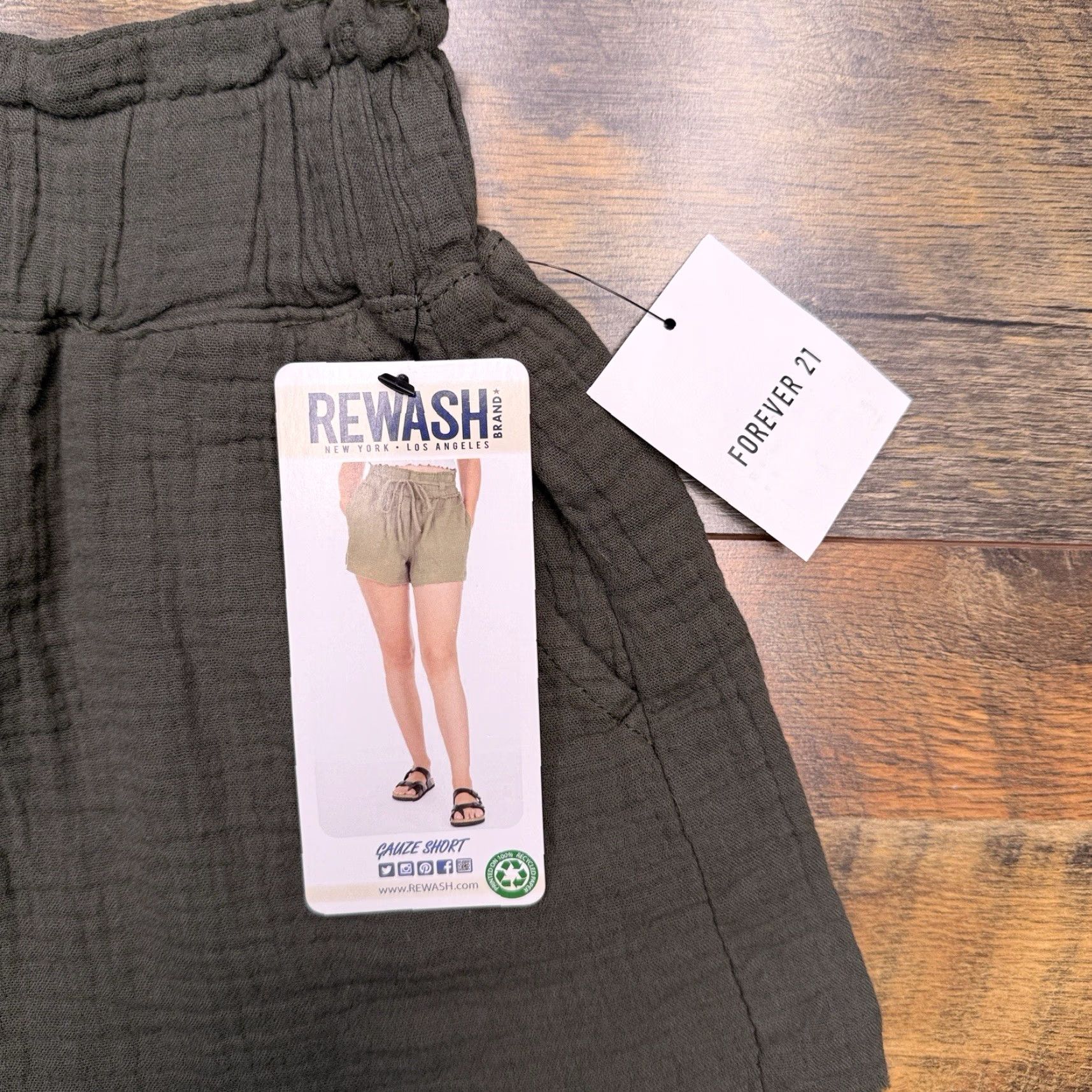 Vintage Rewash Gauze Shorts Womens S Olive Green Pull On Flat Front Paperbag 100% Cotton Casual Summer City Modern Womens Size 28" / US 6 / IT 42 - 4 Thumbnail