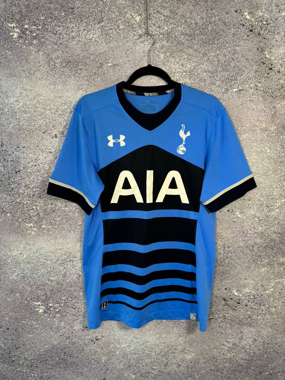 Under Armour Vintage Tottenham 2015/16 Under Armour Soccer Jersey Size US M / EU 48-50 / 2 - 1 Thumbnail