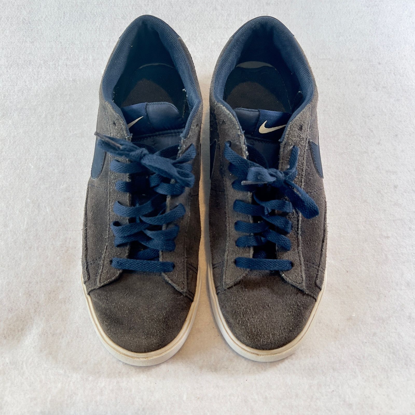 Nike Low Top Sneaker Nike Men 9 Blazer Grey Navy Style AJ9516-400 Size US 9 / EU 42 - 3 Thumbnail