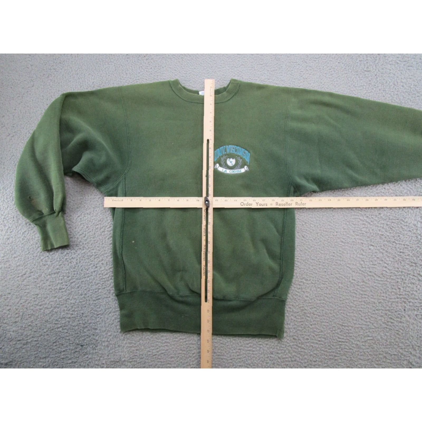 Champion VTG Champion Reverse Weave University Wisconsin La Crosse Sweatshirt SZ L READ Shirt Mens Green Lacrosse Reversible 90s Size US L / EU 52-54 / 3 - 7 Thumbnail