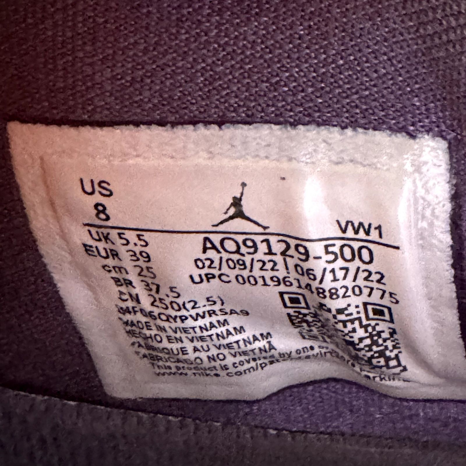 Jordan Brand × Nike Wmns Air Jordan 4 Retro Canyon Purple Women's Shoes - Size 8 Size US 8 / IT 38 - 8 Thumbnail