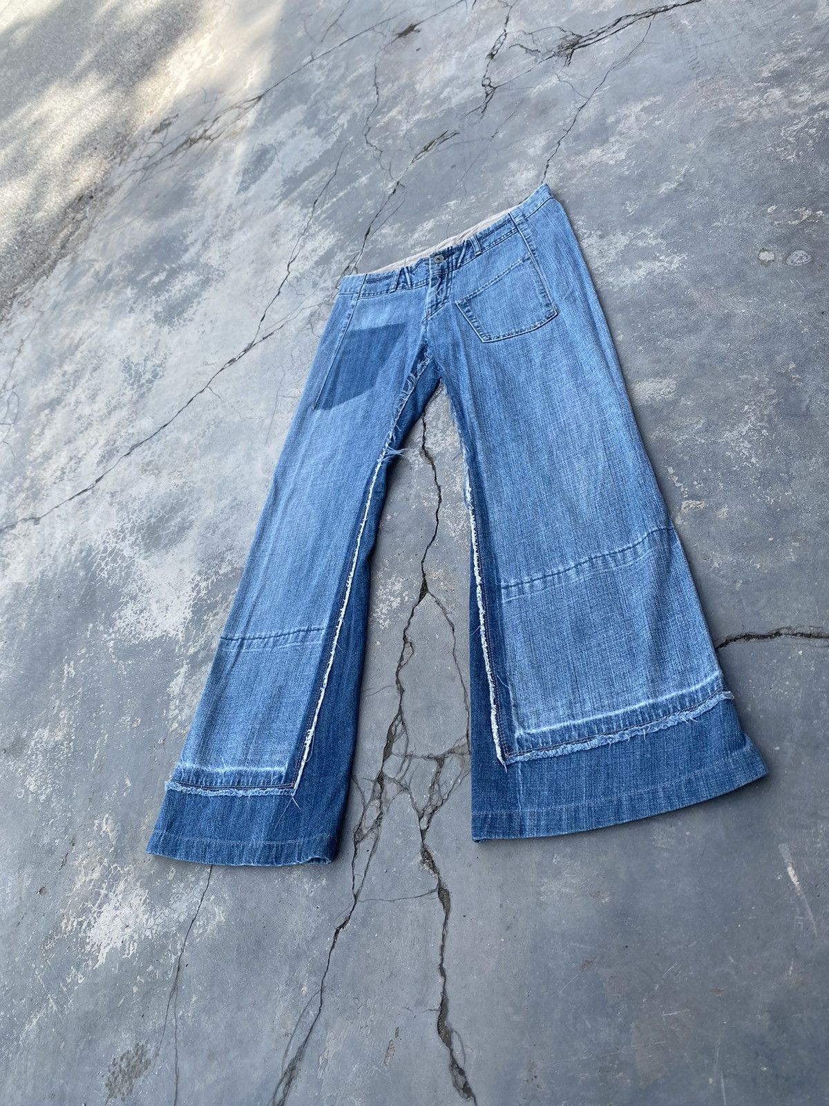 Marithe + Francois Girbaud Marithe Francois Girbaud Rework Flare Size 30" / US 8 / IT 44 - 4 Thumbnail
