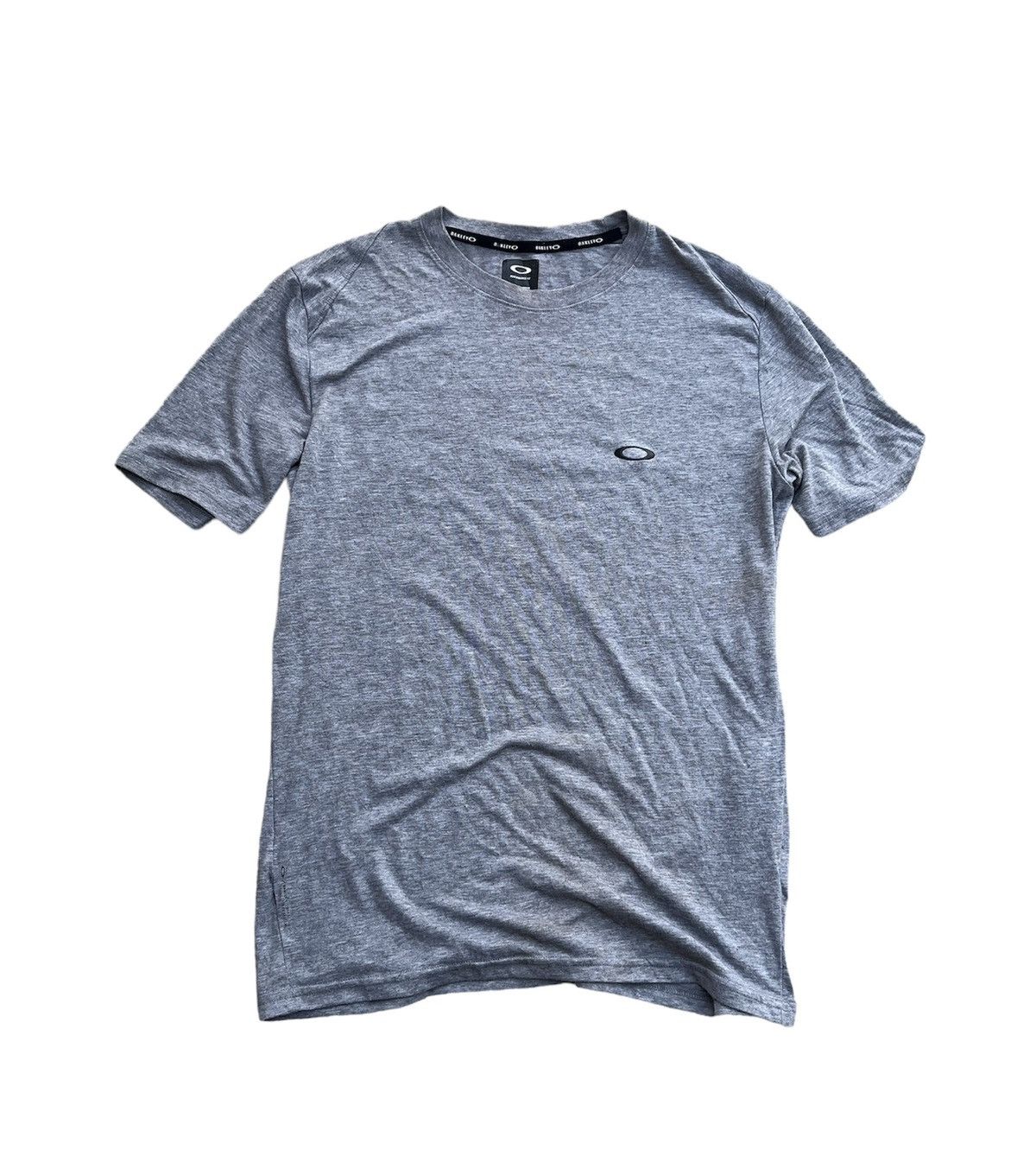 Oakley × Vintage OAKLEY SMALL LOGO TEE Size US S / EU 44-46 / 1 - 1 Thumbnail