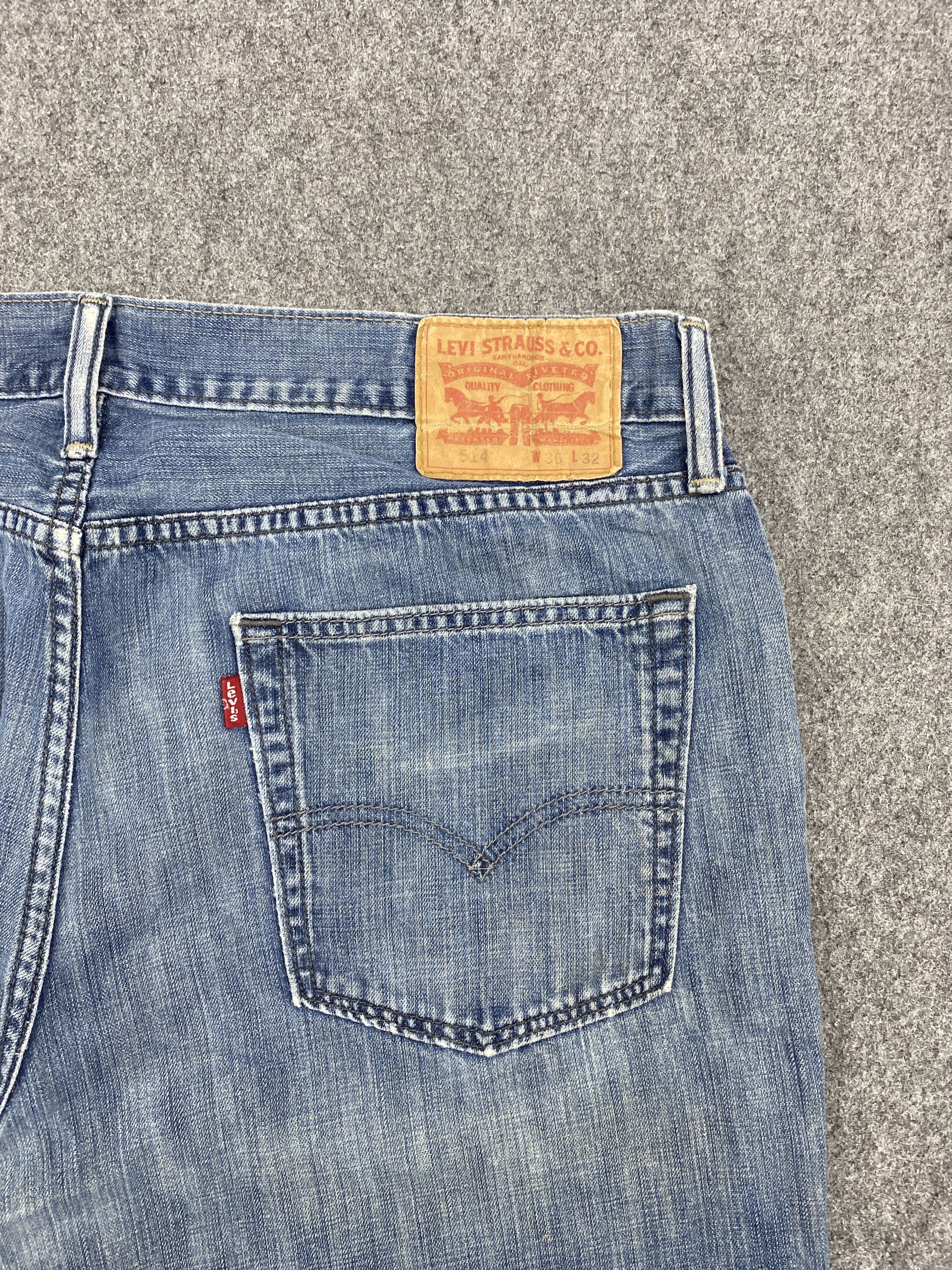 Levi's × Vintage Vintage Levi's 514 Faded Blue Jeans Size US 37 - 13 Thumbnail