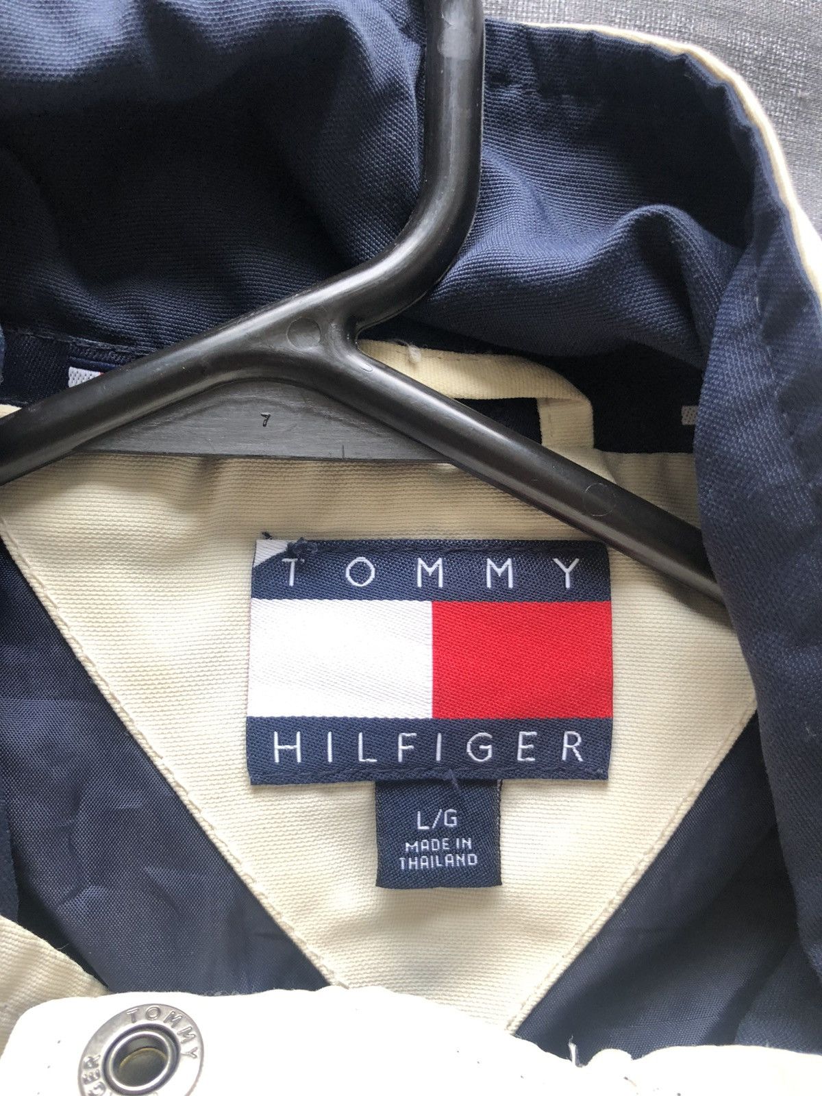 Tommy Hilfiger Tommy Hilfiger Creme, Red and Blue Windbreaker Size US L / EU 52-54 / 3 - 5 Thumbnail