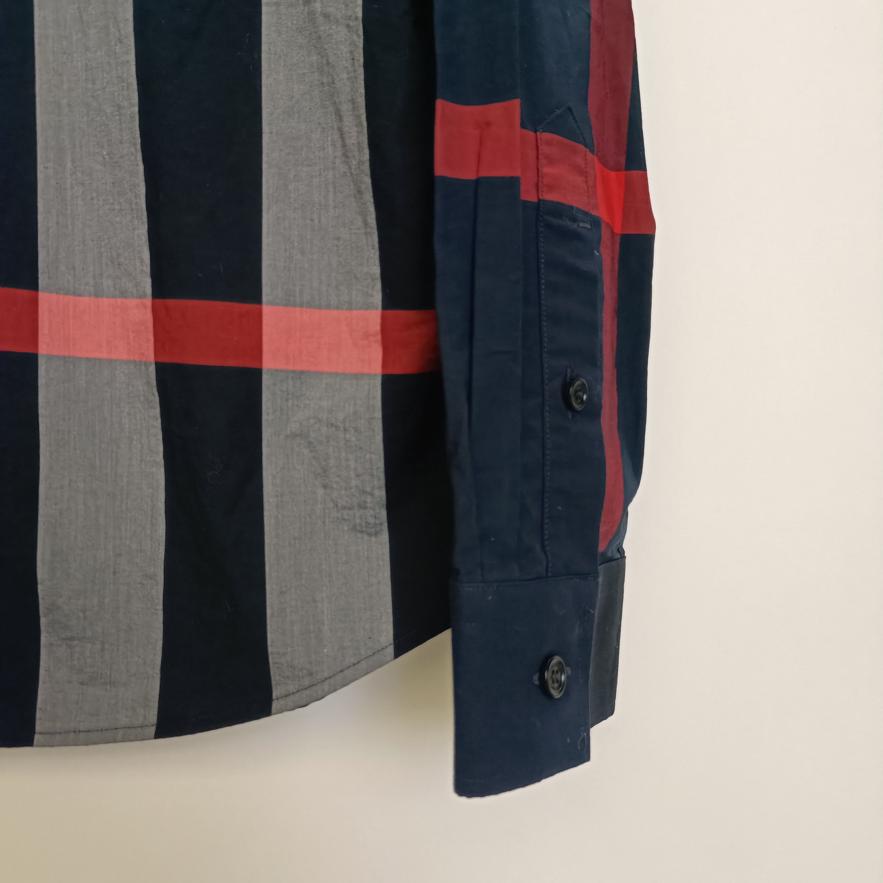 Burberry Burberry Blue Check Shirt (L) Size US L / EU 52-54 / 3 - 5 Thumbnail