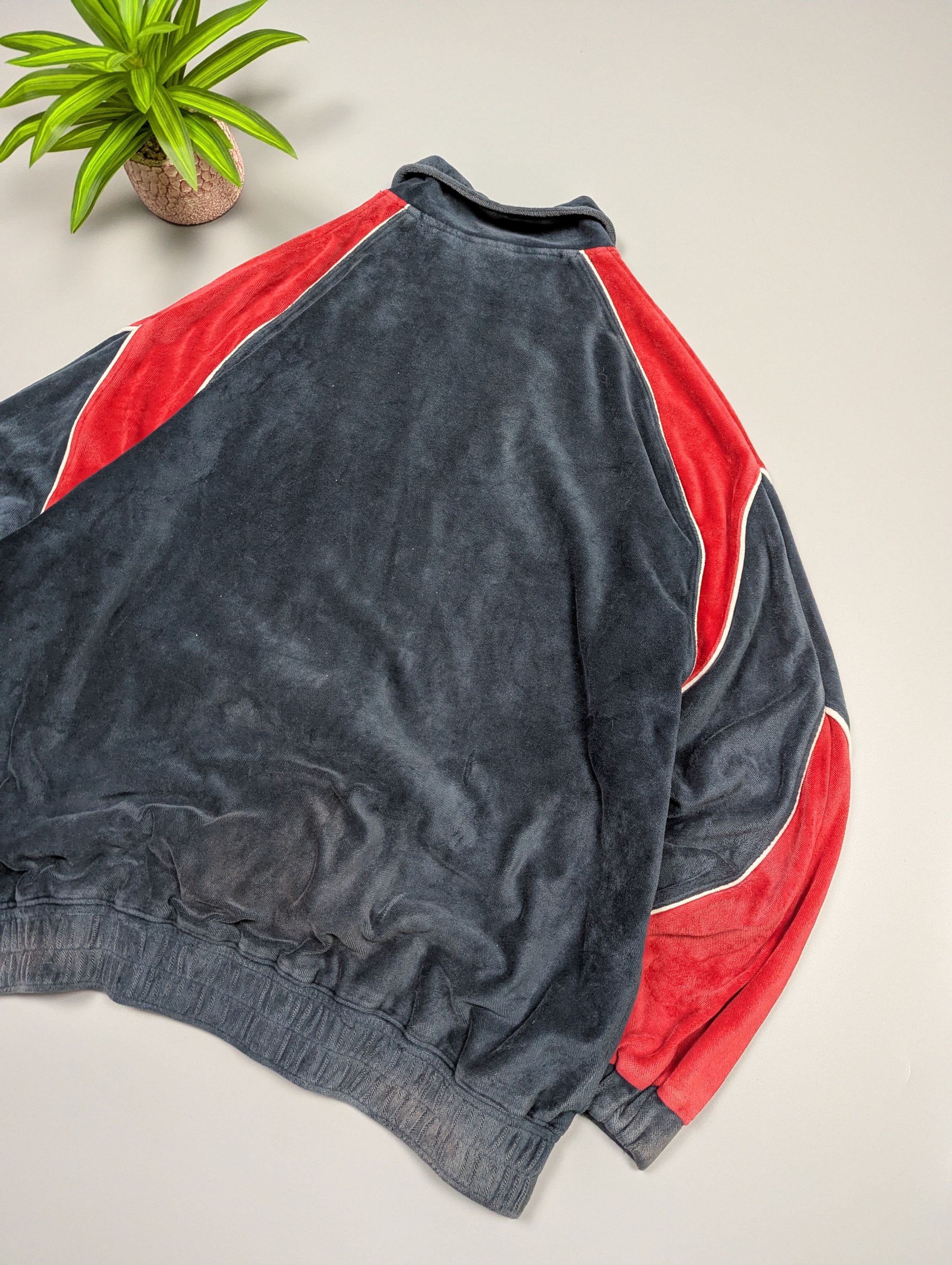 Reebok Vintage Reebok Allen Iverson I3 Velour Track Jacket Size US L / EU 52-54 / 3 - 11 Thumbnail