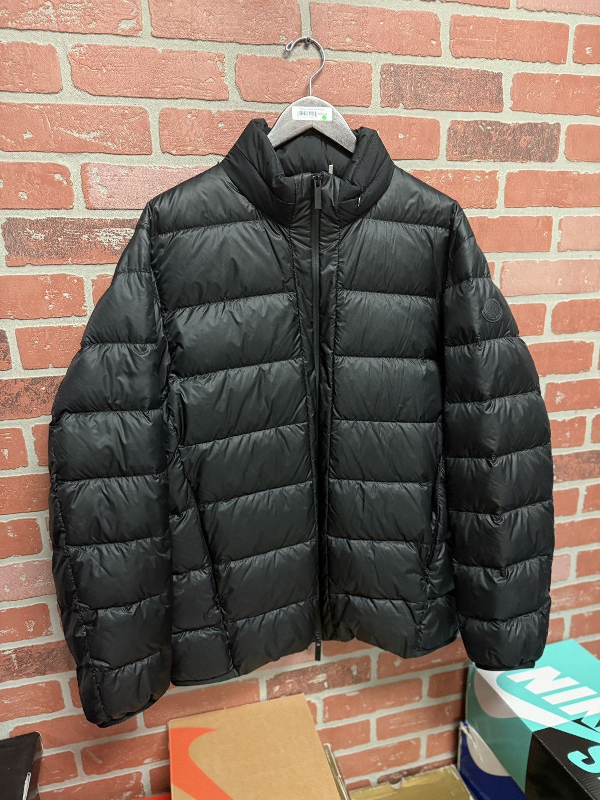 Moncler Moncler Down Jacket Size 5 Pre Owned Clean Size US L / EU 52-54 / 3 - 2 Thumbnail