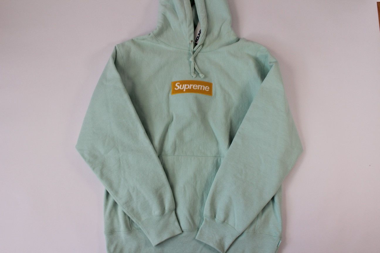 Supreme Supreme Box Logo Hooded Sweatshirt 'Ice Blue' Size US L / EU 52-54 / 3 - 5 Thumbnail