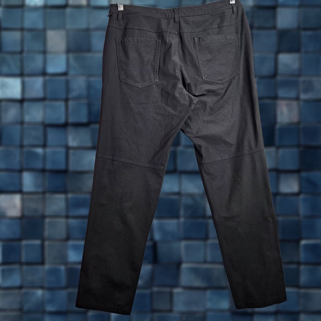 Lululemon lululemon Men's Pants Slim Black 34 Regular Inseam 30 Stretch Performance Casual Shirt? (Note: Structure applied) Size US 34 / EU 50 - 1 Thumbnail