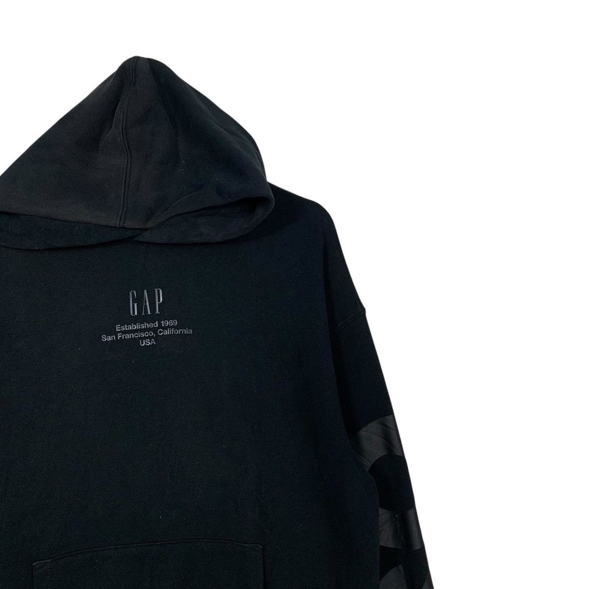 Gap GAP Center Logo Pullover Black Hoodies Sweatshirt #1789-C79 Size US S / EU 44-46 / 1 - 5 Thumbnail