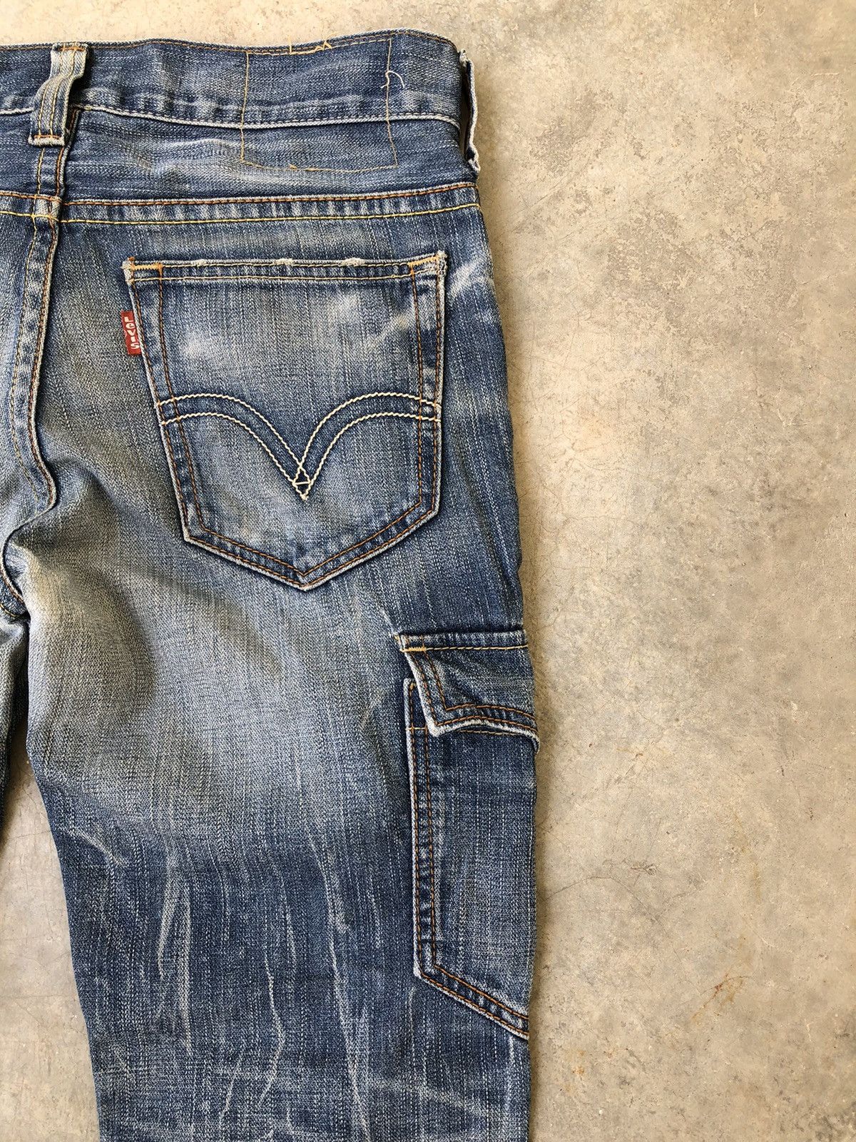 Le Grande Bleu (L.G.B.) Levis JAPAN With Side Pocket Flare Distressed Denim Size US 32 / EU 48 - 5 Thumbnail