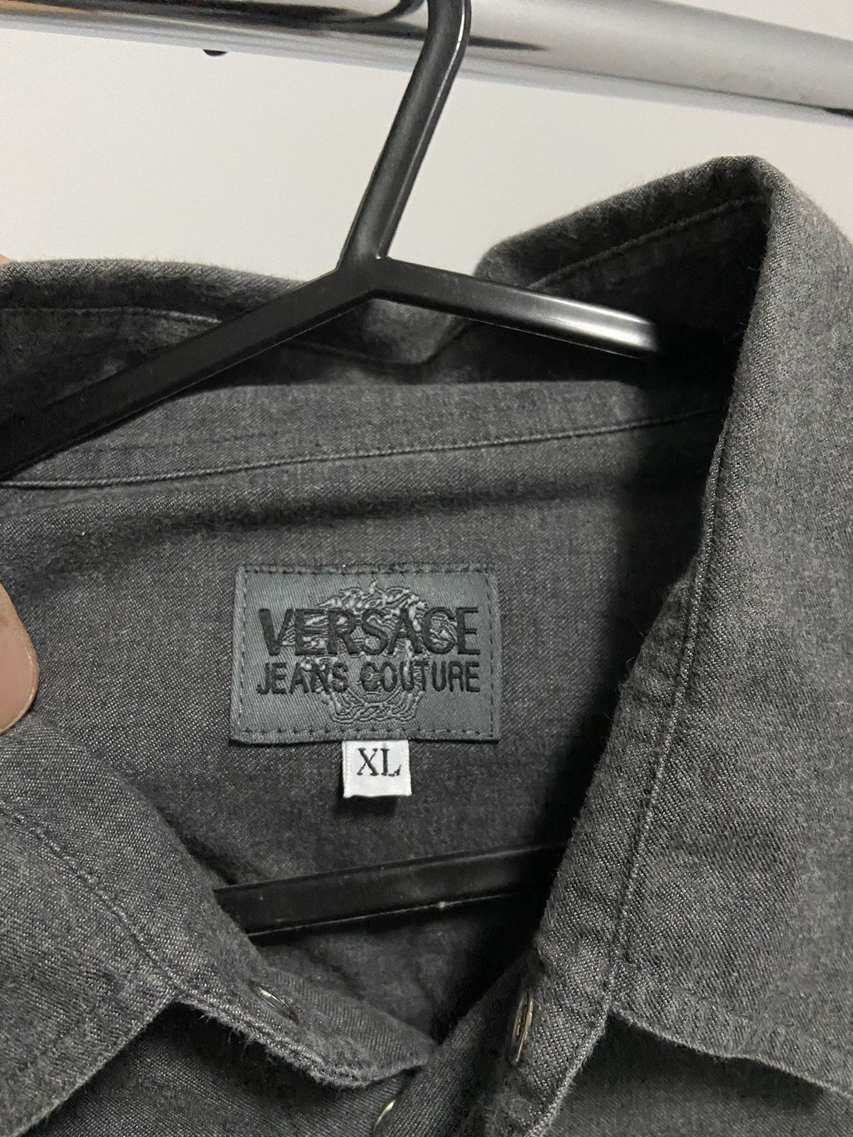 Versace × Versace Jeans Couture × Vintage Versace jeans couture Vintage shirts Buttons Size US XL / EU 56 / 4 - 4 Thumbnail