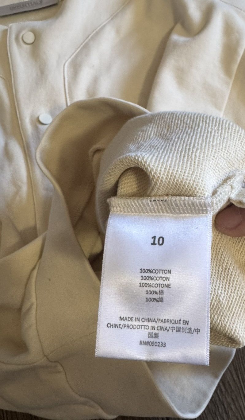 Essentials Essential kids crewneck Size US S / EU 44-46 / 1 - 7 Thumbnail