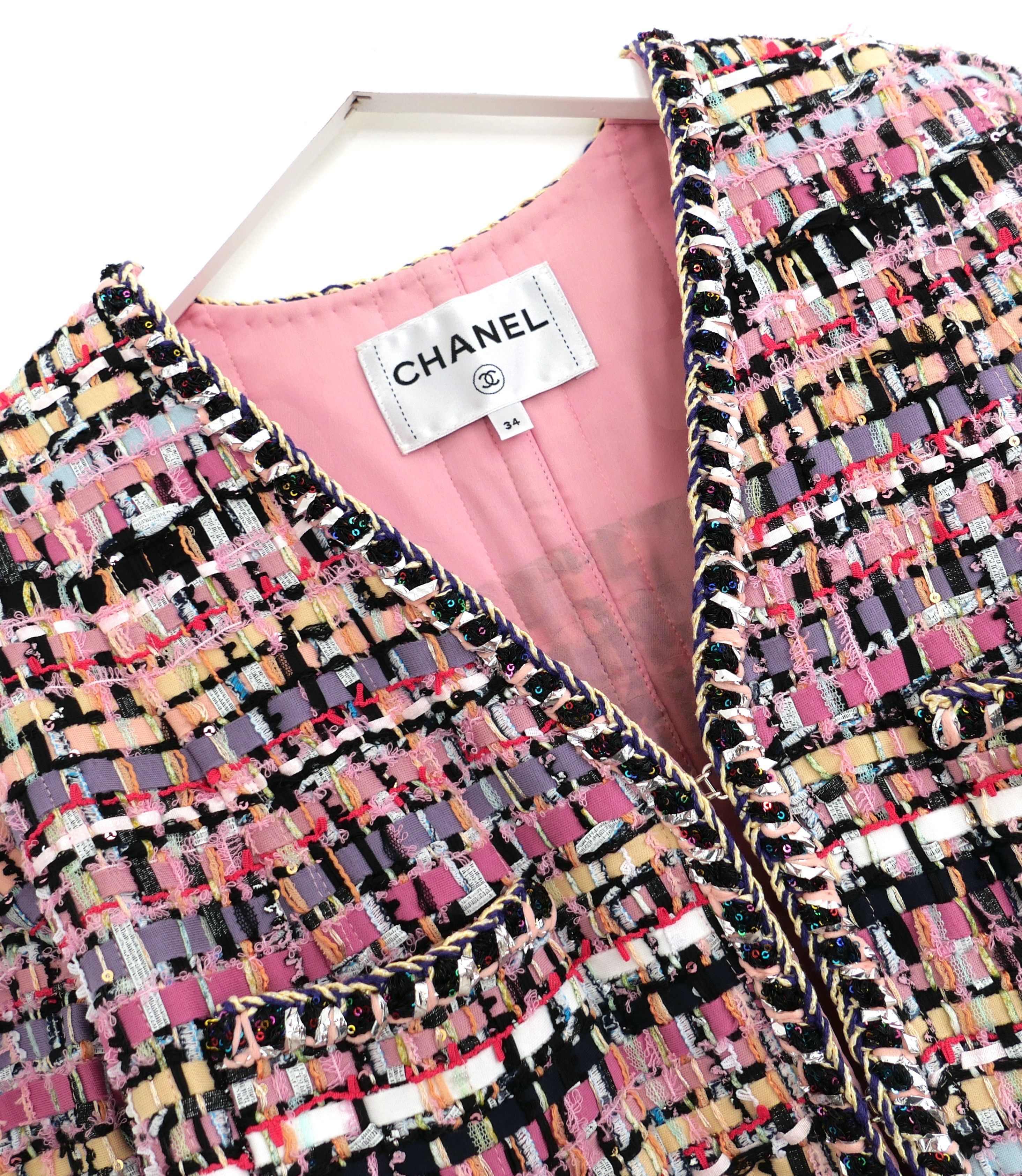 Chanel Chanel Pink Tweed Jacket 22P 2002 Pre Spring-Summer Size XS / US 0-2 / IT 36-38 - 4 Thumbnail
