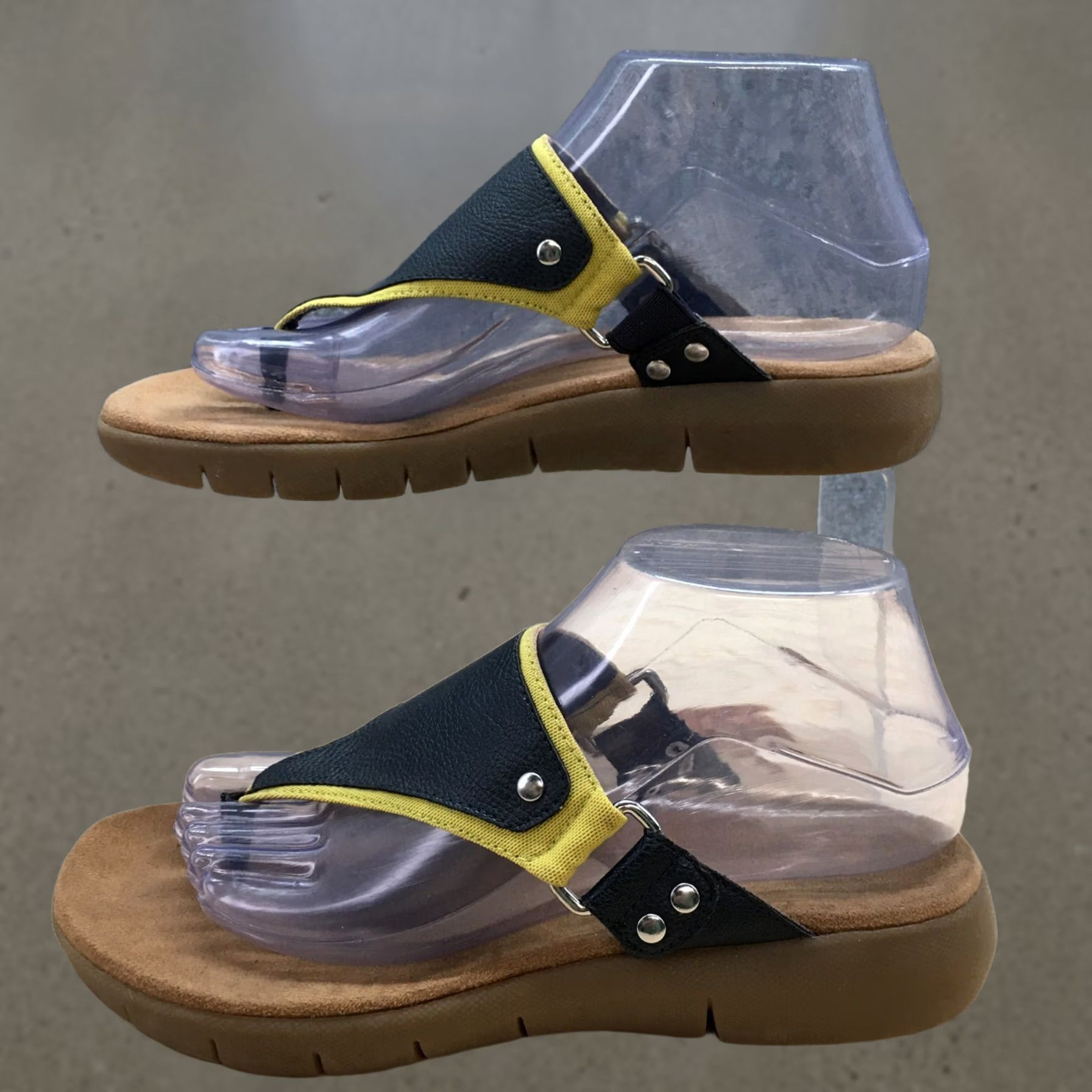 Vintage Aerosoles Sandals Womens 8 M Wip About Thong Blue Faux Leather Toe Post Size US 8 / IT 38 - 1 Thumbnail