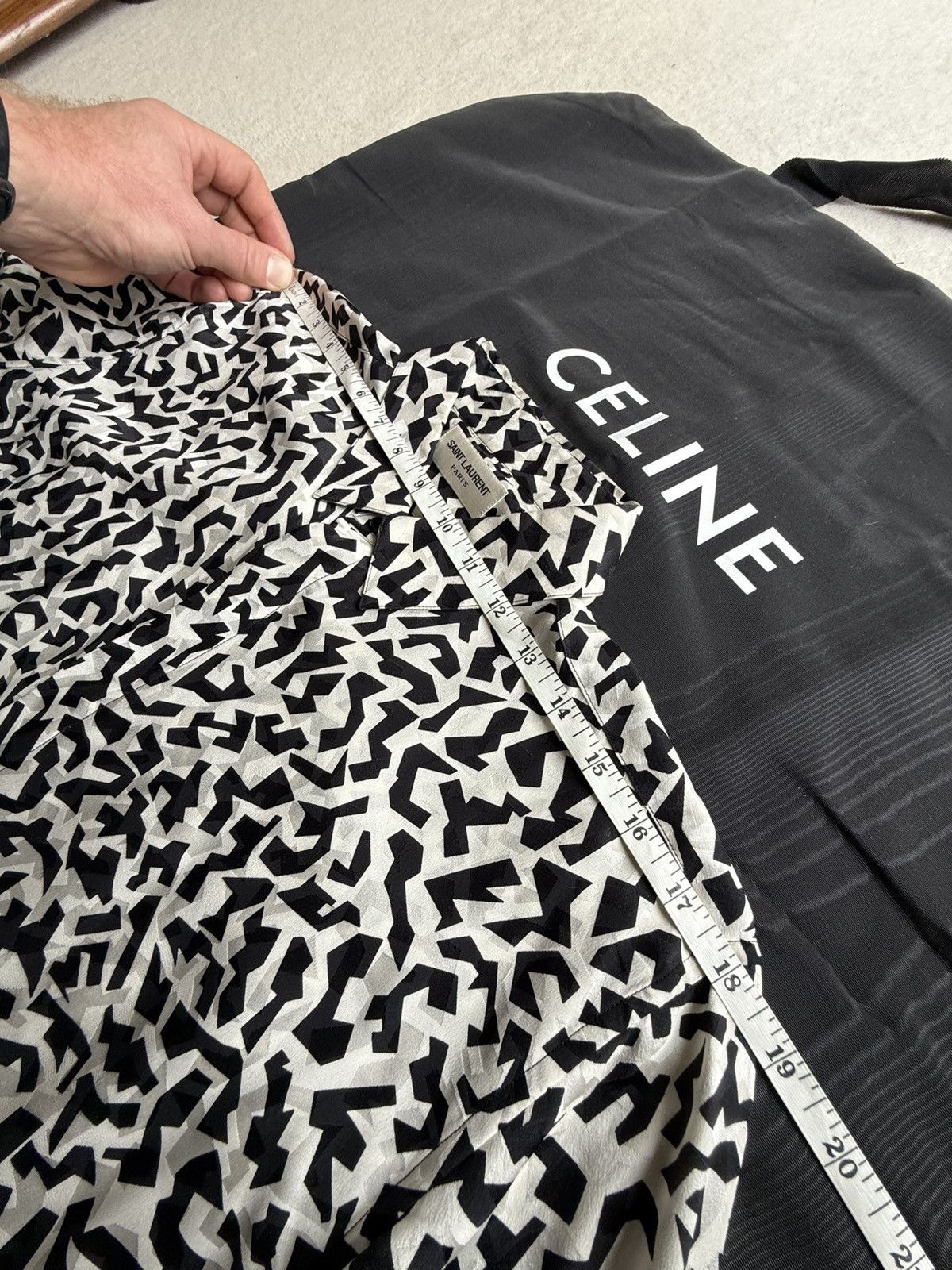 Saint Laurent Paris FW21 Saint Laurent silk geometric black white shirt grail Size US L / EU 52-54 / 3 - 6 Thumbnail