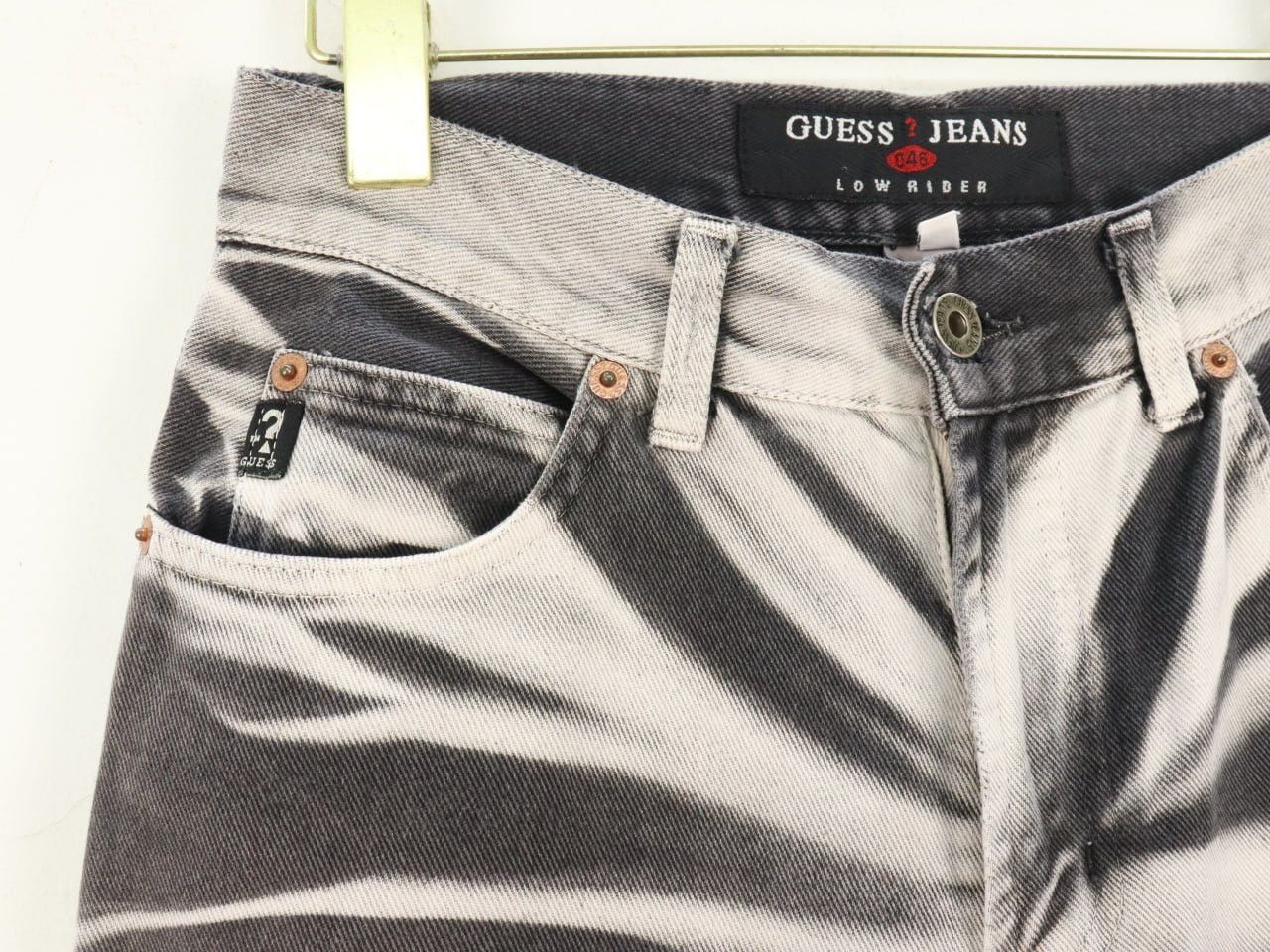 Guess Guess Low Rider Tiger Stripe Style Jeans MADE IN ITALY Size US 28 / EU 44 - 6 Thumbnail