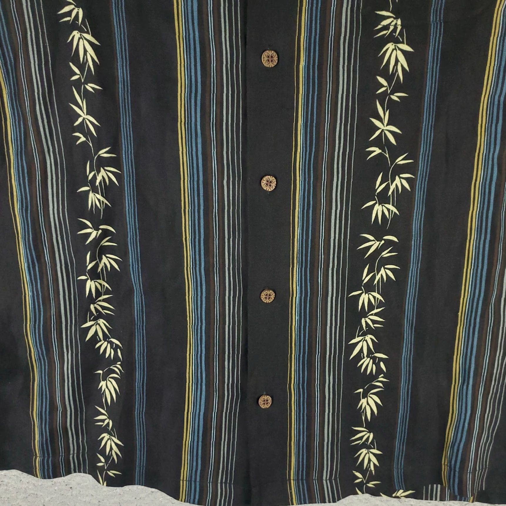 Tommy Bahama Tommy Bahama Shirt Mens Large Black Striped Silk Linen Camp Collar Hawaiian Size US L / EU 52-54 / 3 - 3 Thumbnail