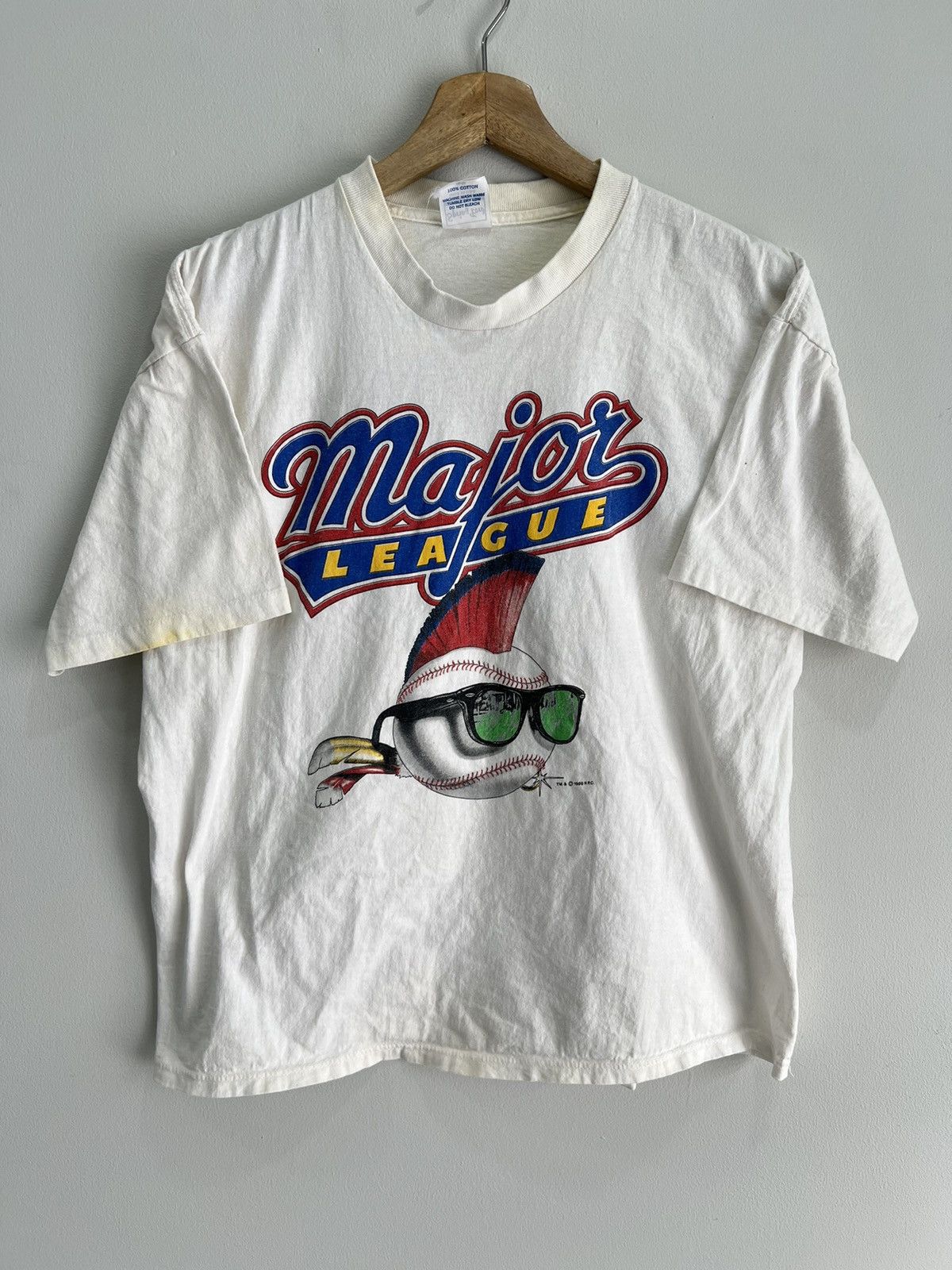 Vintage Vintage Major League Charlie Sheen Movie Promo Tee Shirt Size US L / EU 52-54 / 3 - 1 Thumbnail