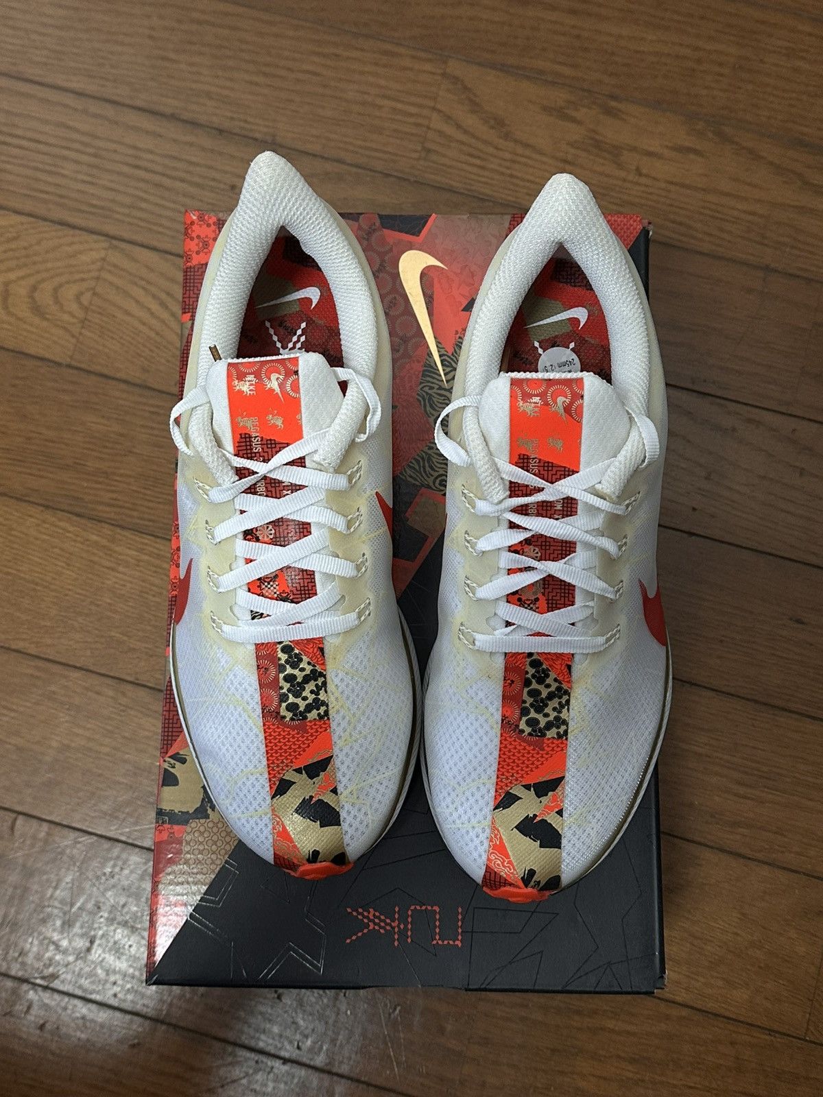 Nike NIKE WMNS ZOOM PEGASUS 35 TB CHINESE NEW YEAR Size US 7.5 / IT 37.5 - 5 Thumbnail