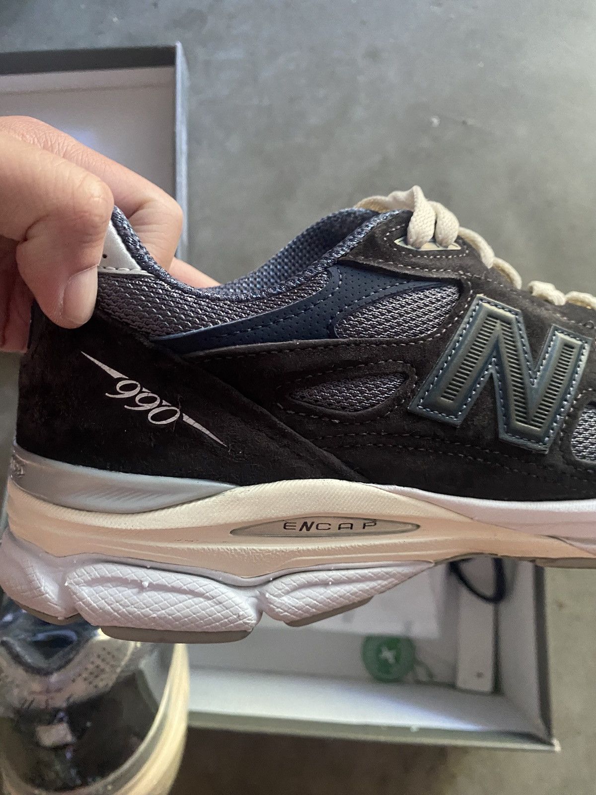 Kith × New Balance New Balance Kith 990v3 Genesis Size US 10.5 / EU 43-44 - 5 Thumbnail