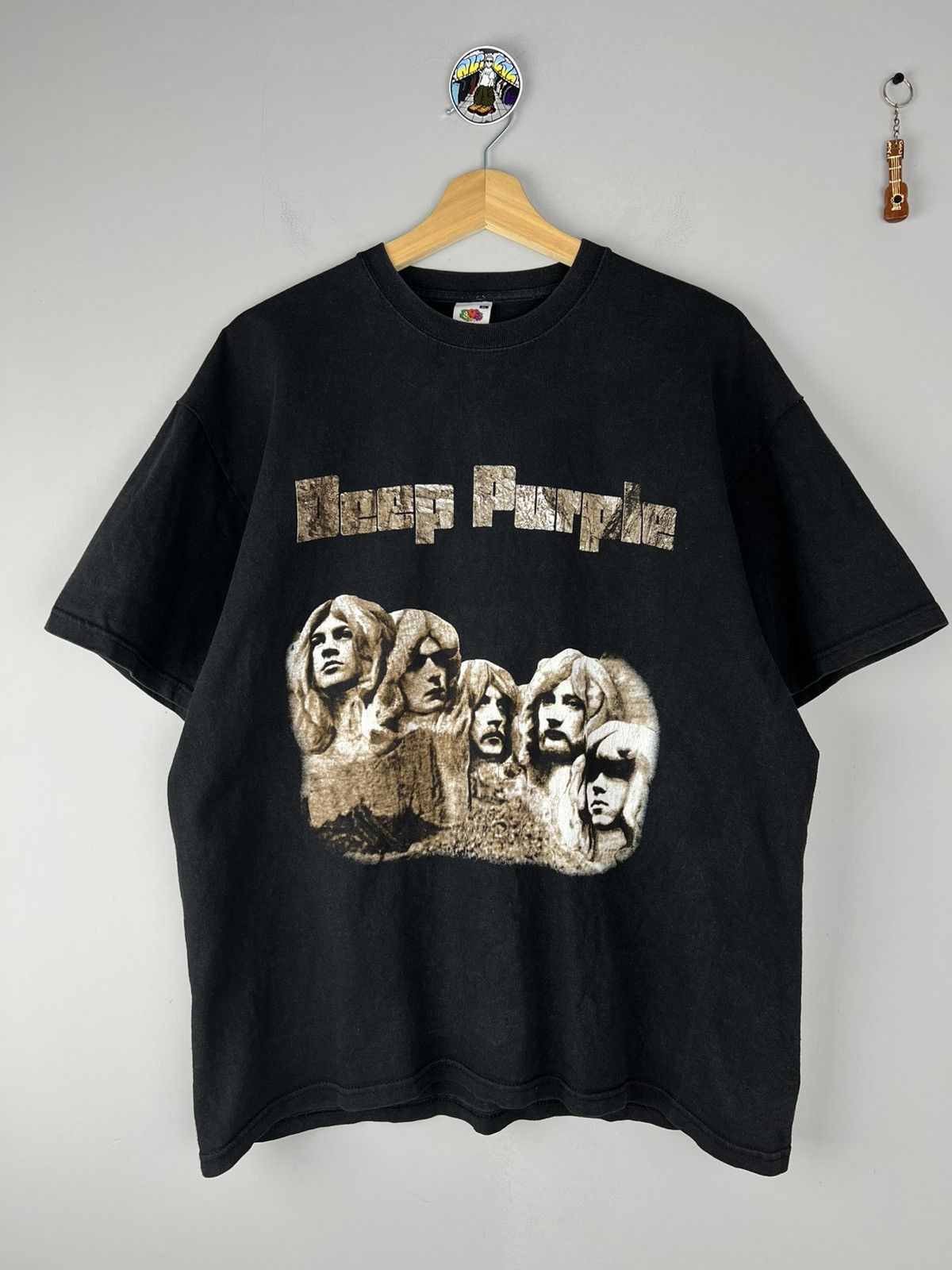 Band Tees Deep Purple In Rock T shirt Size US XL / EU 56 / 4 - 1 Thumbnail